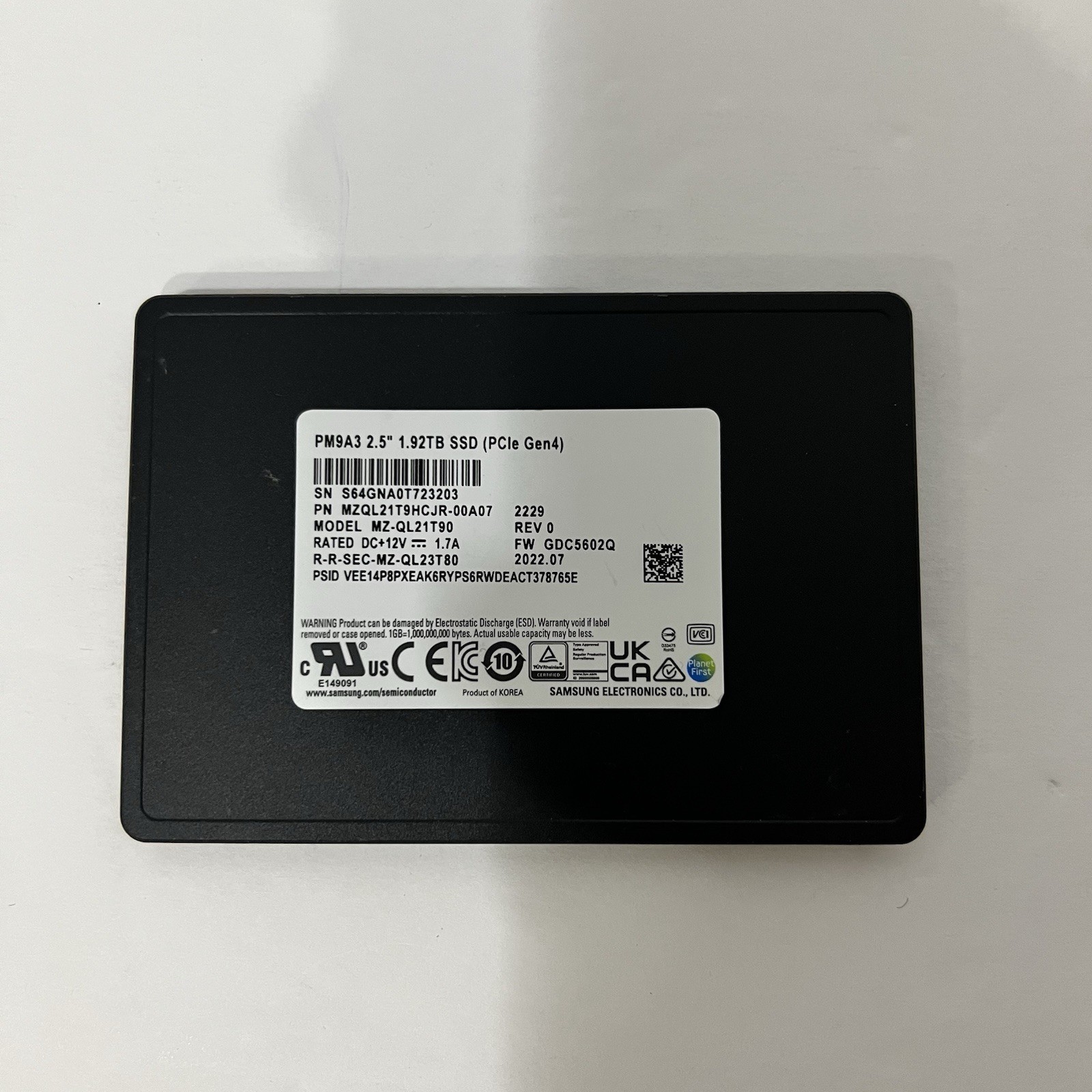 1.92TB Samsung SSD PM9A3 U.2 NVME MZ-QL21T90 PCIE4.0 Solid State Drive