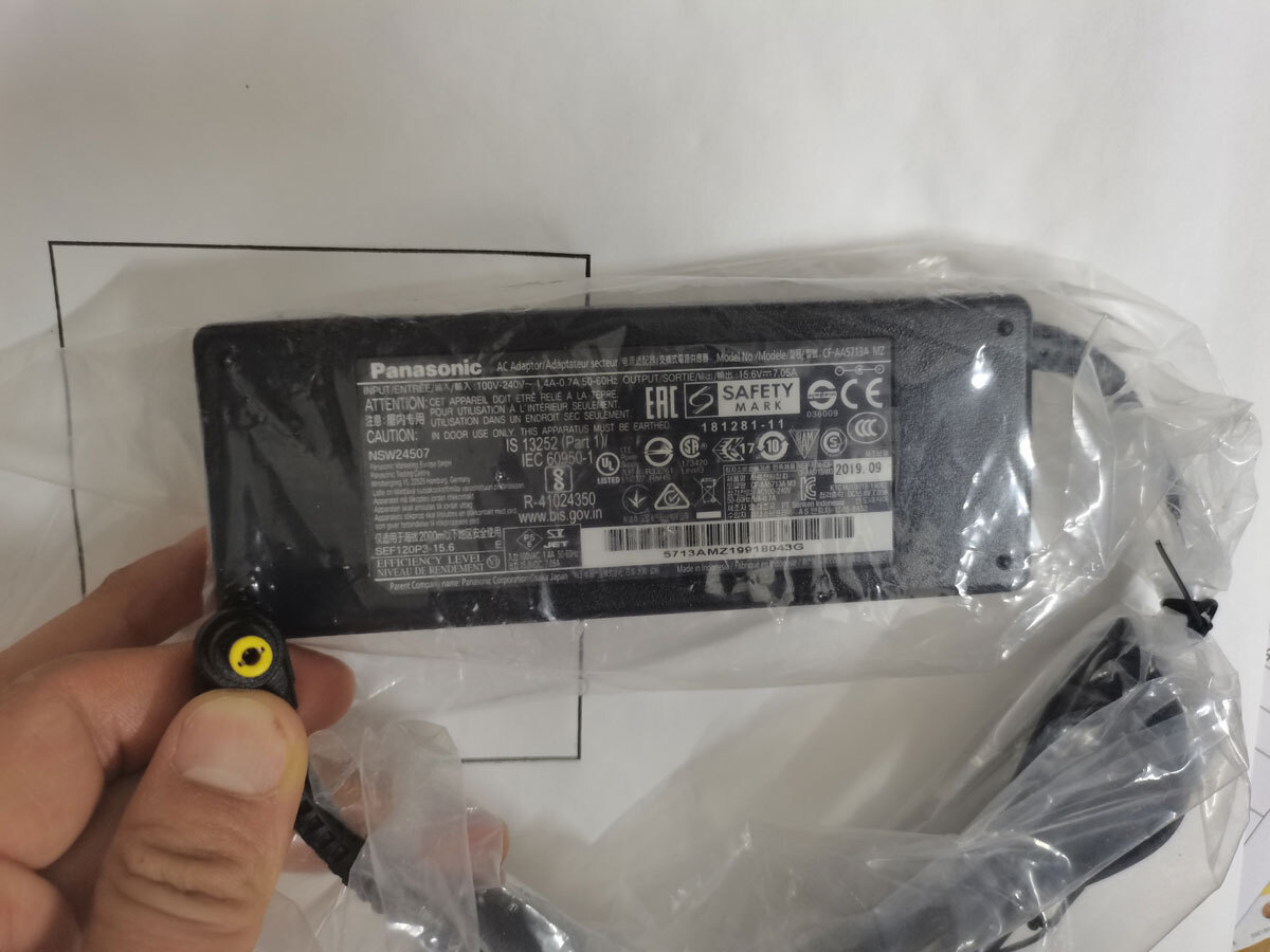 OEM 15.6V 7.05A CF-AA5713A MZ For Panasonic Toughbook CF-D1 Genuine 110W Charger