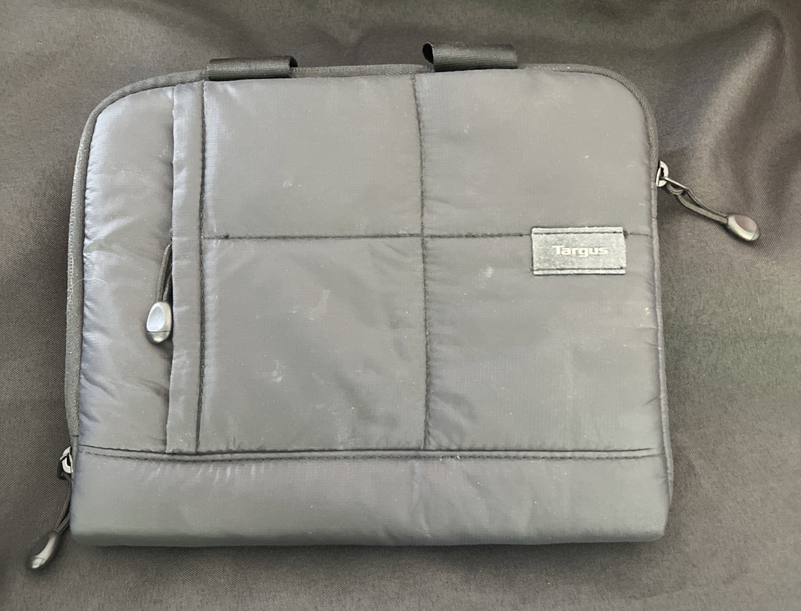Targus Black Padded Tablet Sleeve Case 8–10” Quilted Zip Soft 8.5x10
