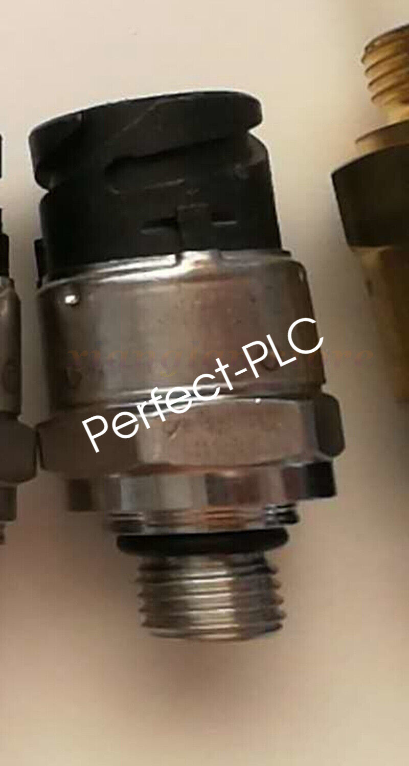 1pc Oil pressure switch 0035352731 sensor for 18V2000 12V2000 16V2000