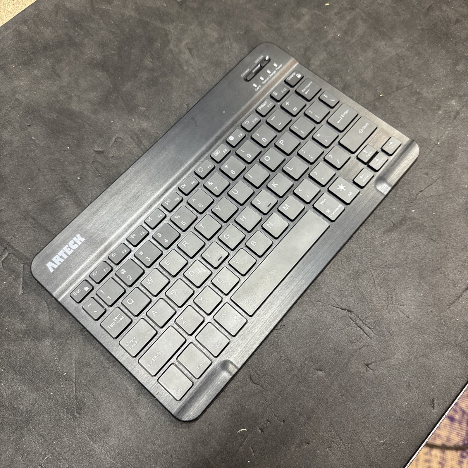 Arteck Universal Backlit 7-Color Mini Bluetooth Keyboard for Travel and iPad
