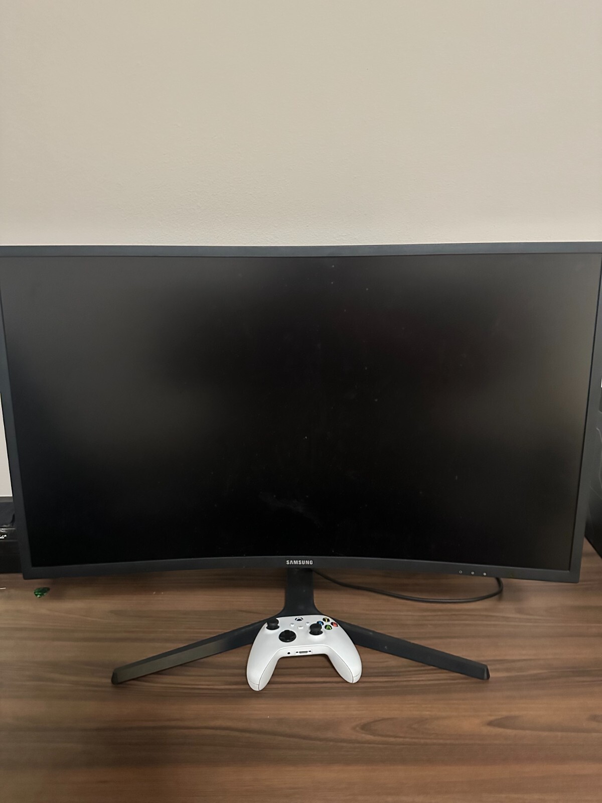 32'' CHG7 QLED 1800R AMD FreeSync 2 Gaming Monitor 144hz and 4k display
