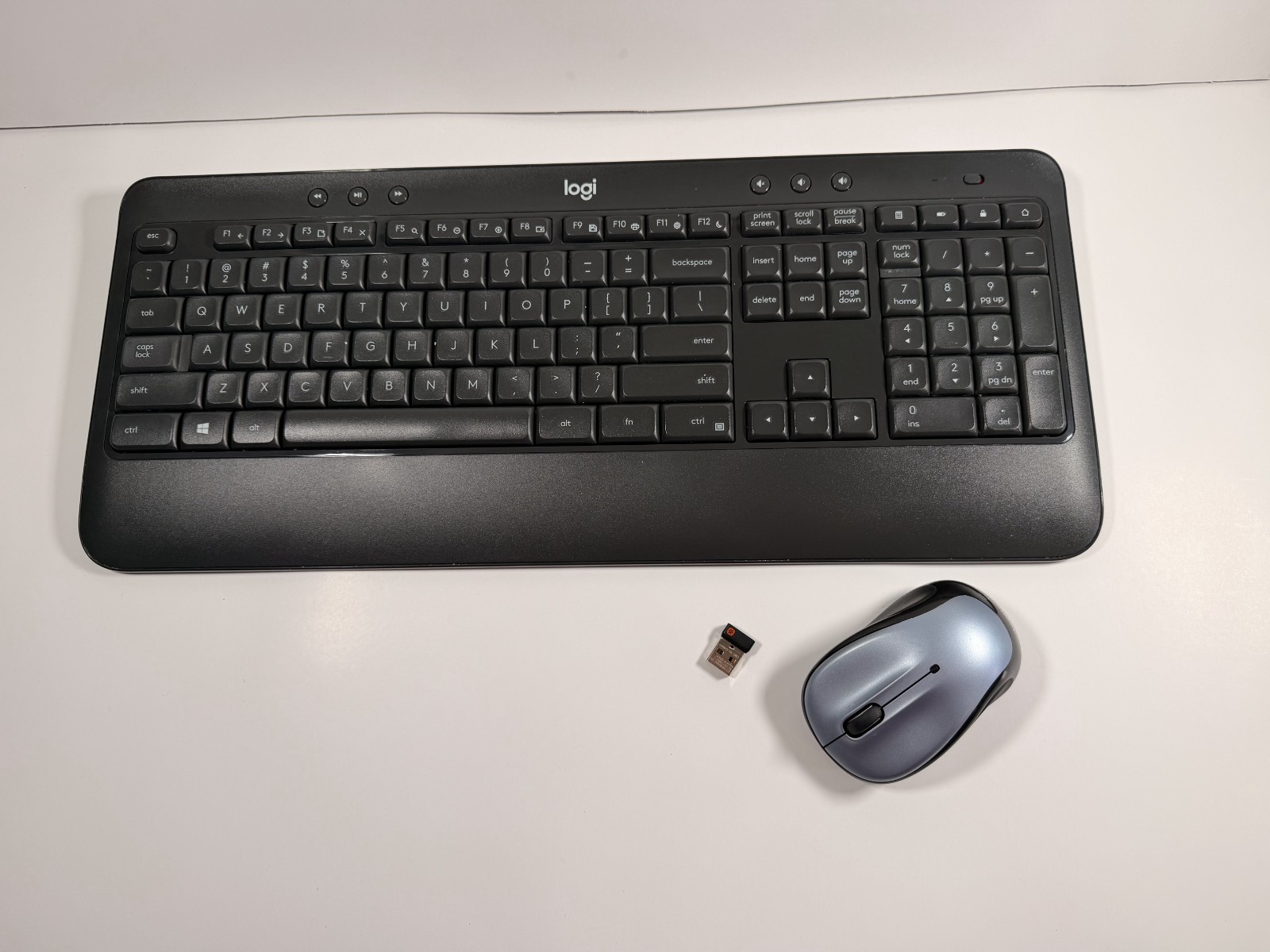 Logitech MK540 Wireless Combo K540 Keyboard & M325 Mouse - TESTED & CLEAN