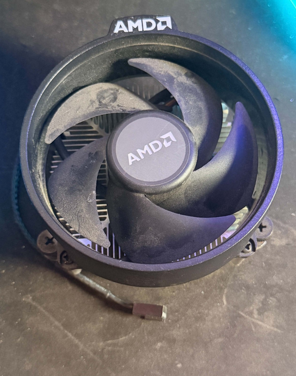 AMD Wraith Stealth Socket AM4 Cooler with Aluminum Heatsink - 712-000052