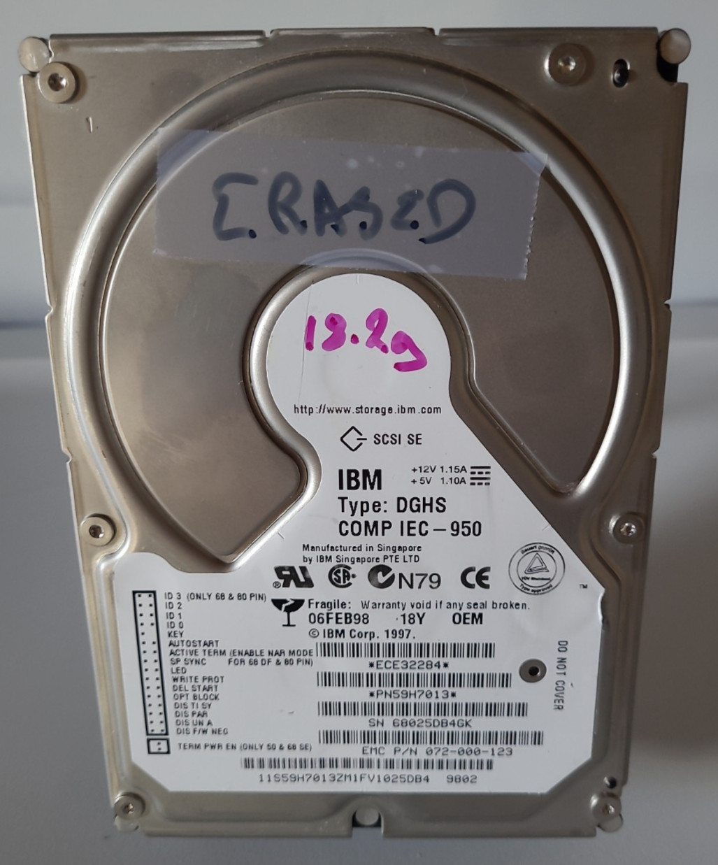 IBM UltraStar 9LP 9.1 GB,Internal,3.5" (DGHS-09Y) Hard Drive