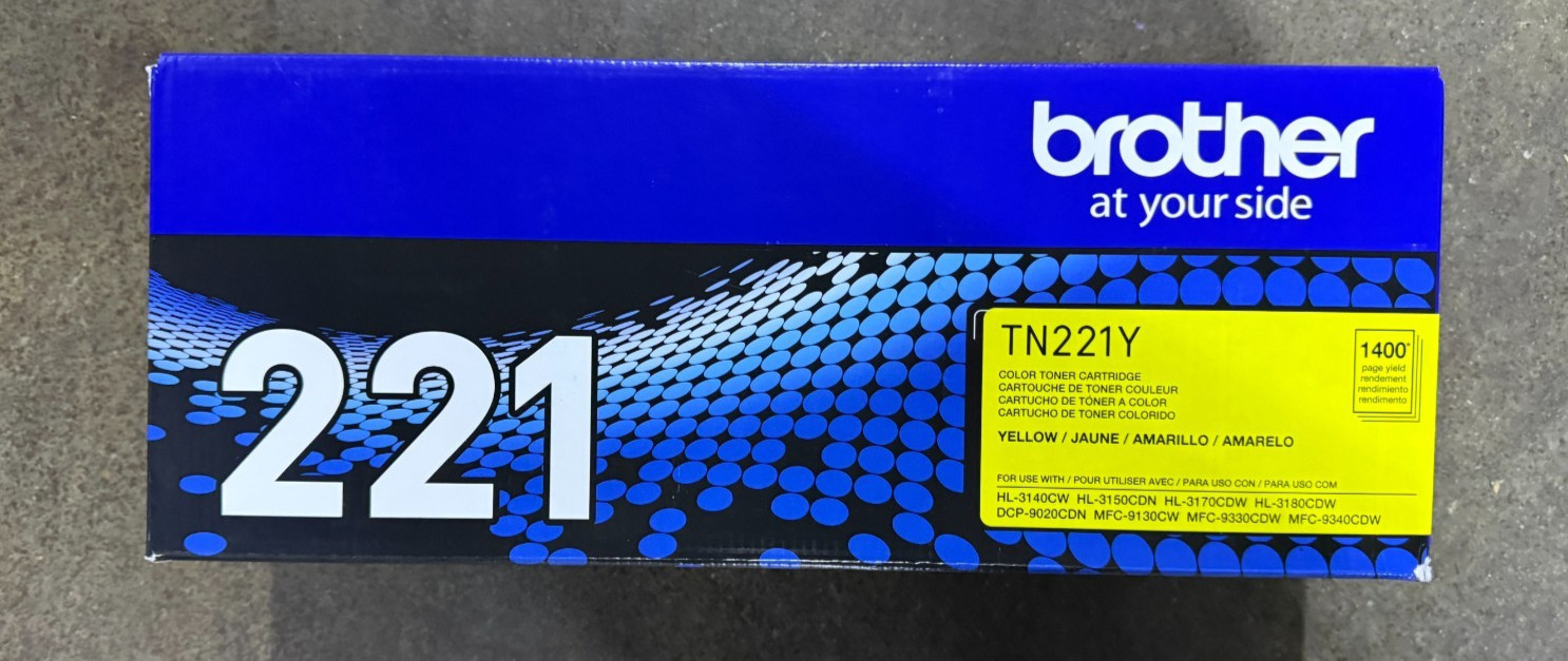 Brother TN221Y 1400 Page-Yield TN221Y Toner - Yellow New