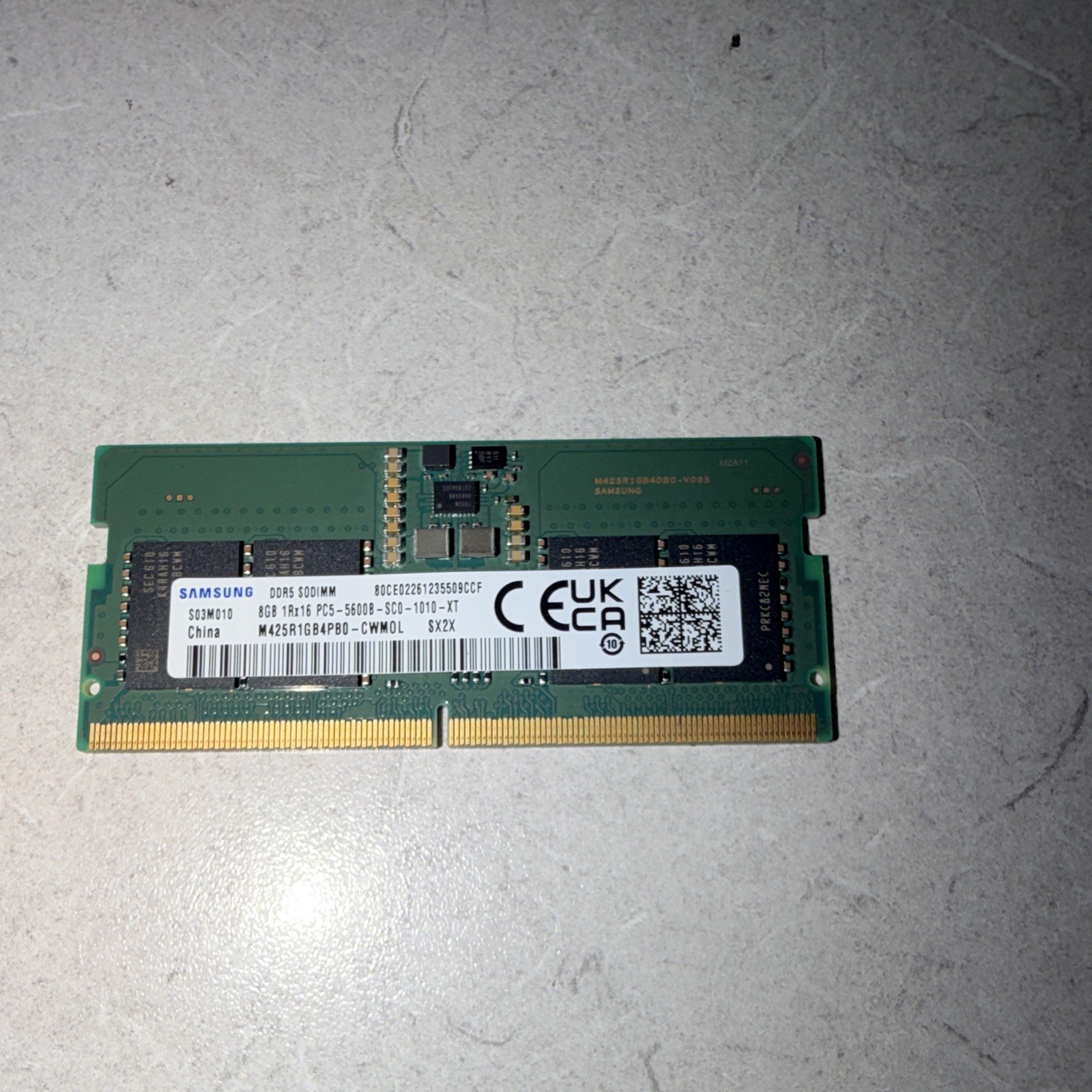 Samsung 8GB DDR5 5600MHz PC5-5600B 262-Pin SO-DIMM tested and working 