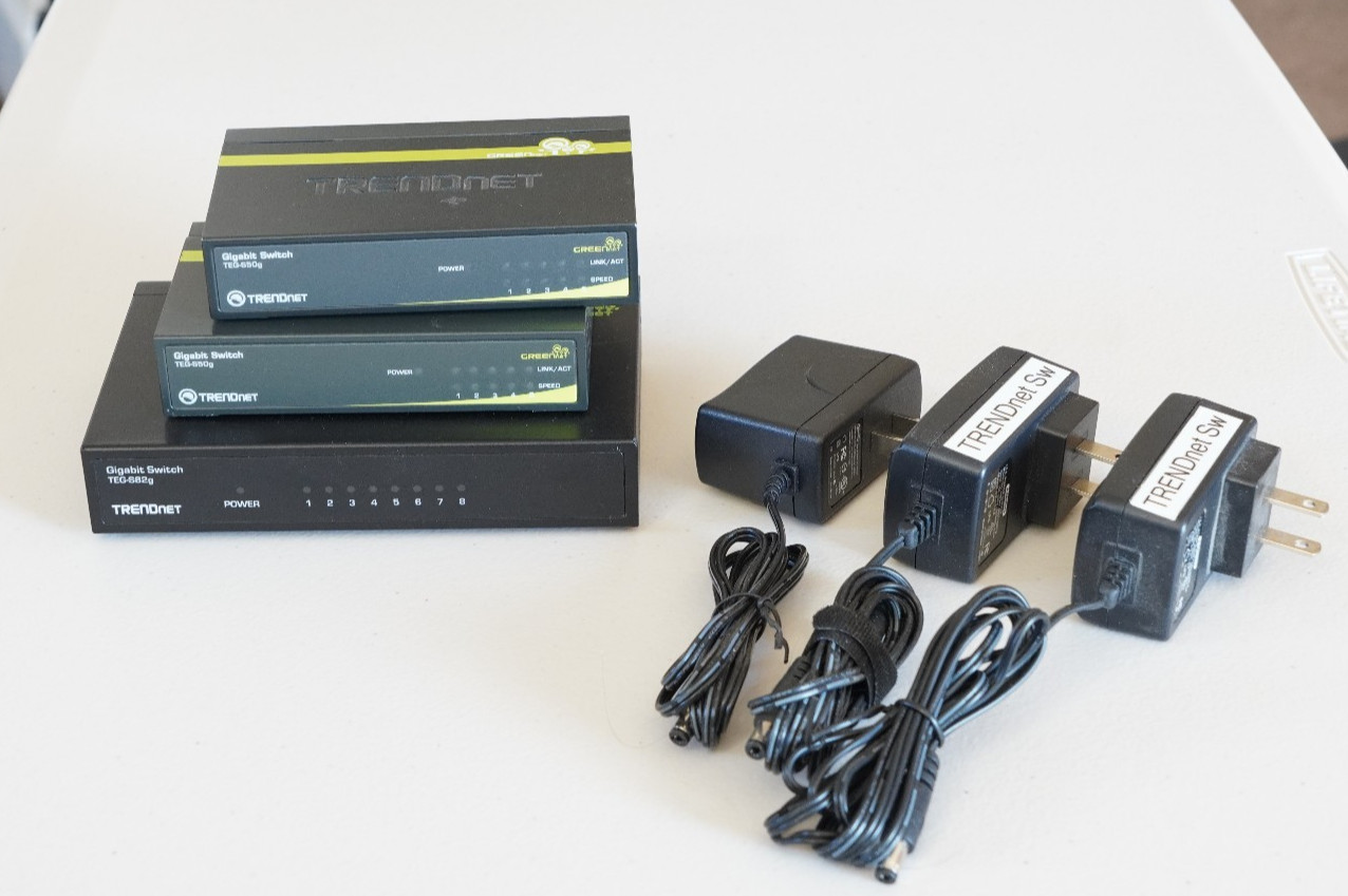 LOT of 3 TRENDnet Gigabit Ethernet Switches TEG-S82g and 2x TEG-S50g