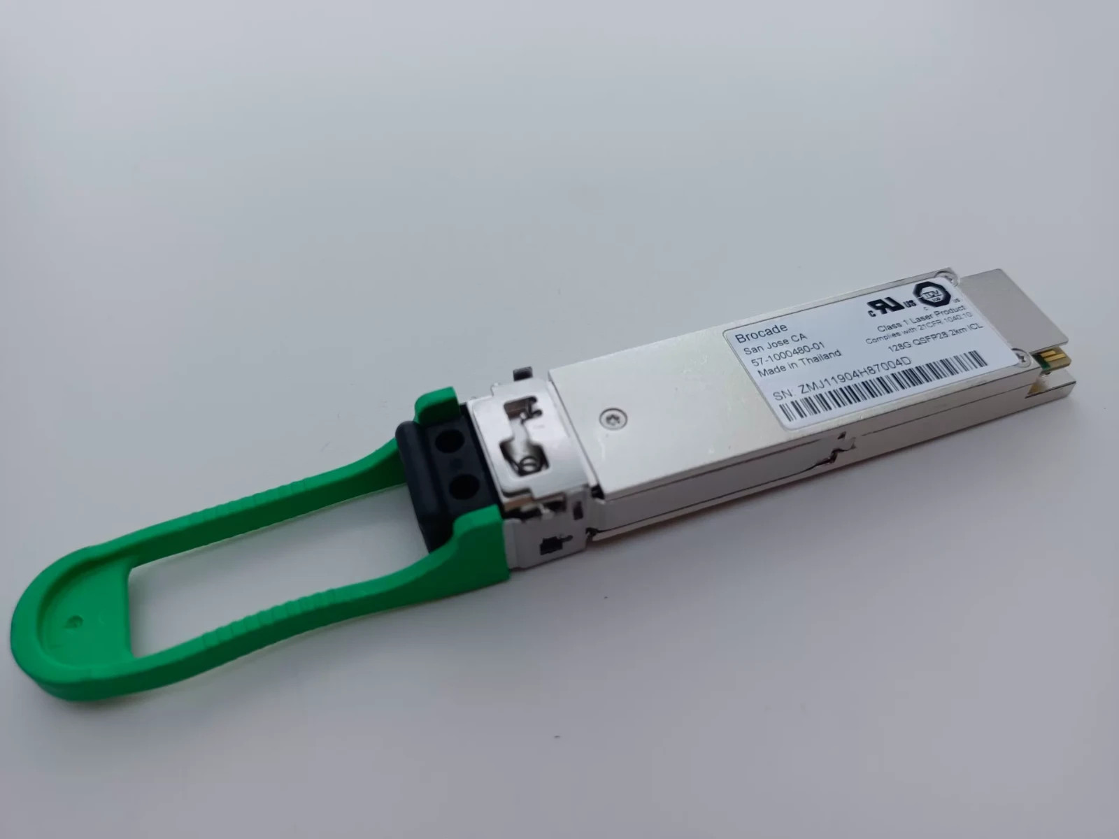 1pcs Brocade 57-1000480-01 4x32G GFC ICL QSFP28 2km 1310nm Duplex LC Transceiver