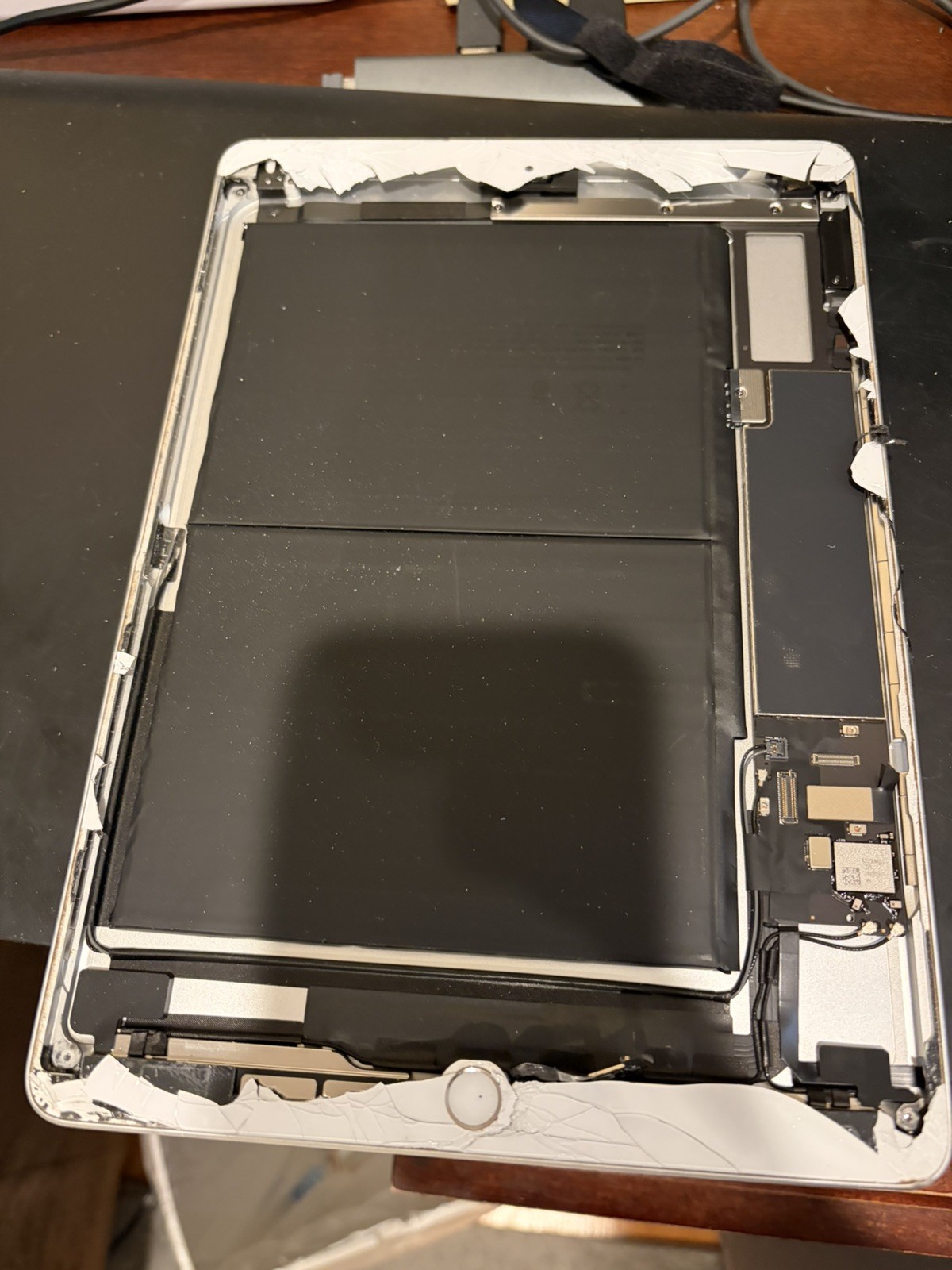 Genuine Apple iPad 8th Gen A2270 Housing w/Battery Small Parts TESTED as-is