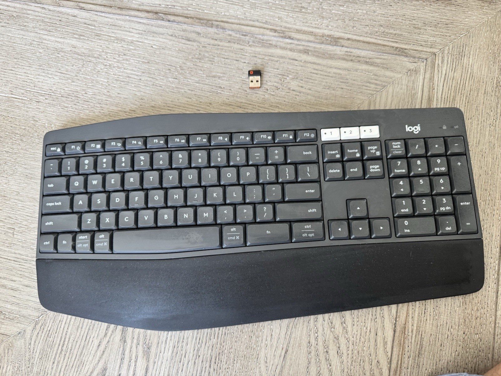 Logitech K850 Wireless Bluetooth Keyboard, USB Unifying Receiver included, Black