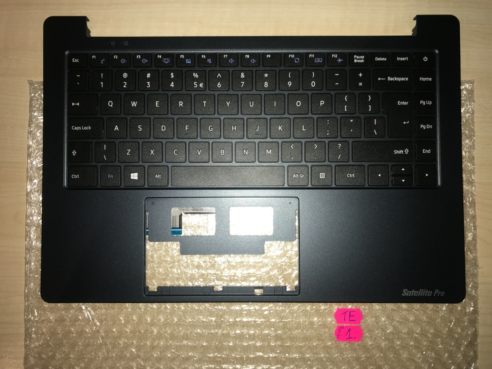 Toshiba Dynabook Satellite Pro C40 Series Genuine 14" Palmrest With US Keyboard