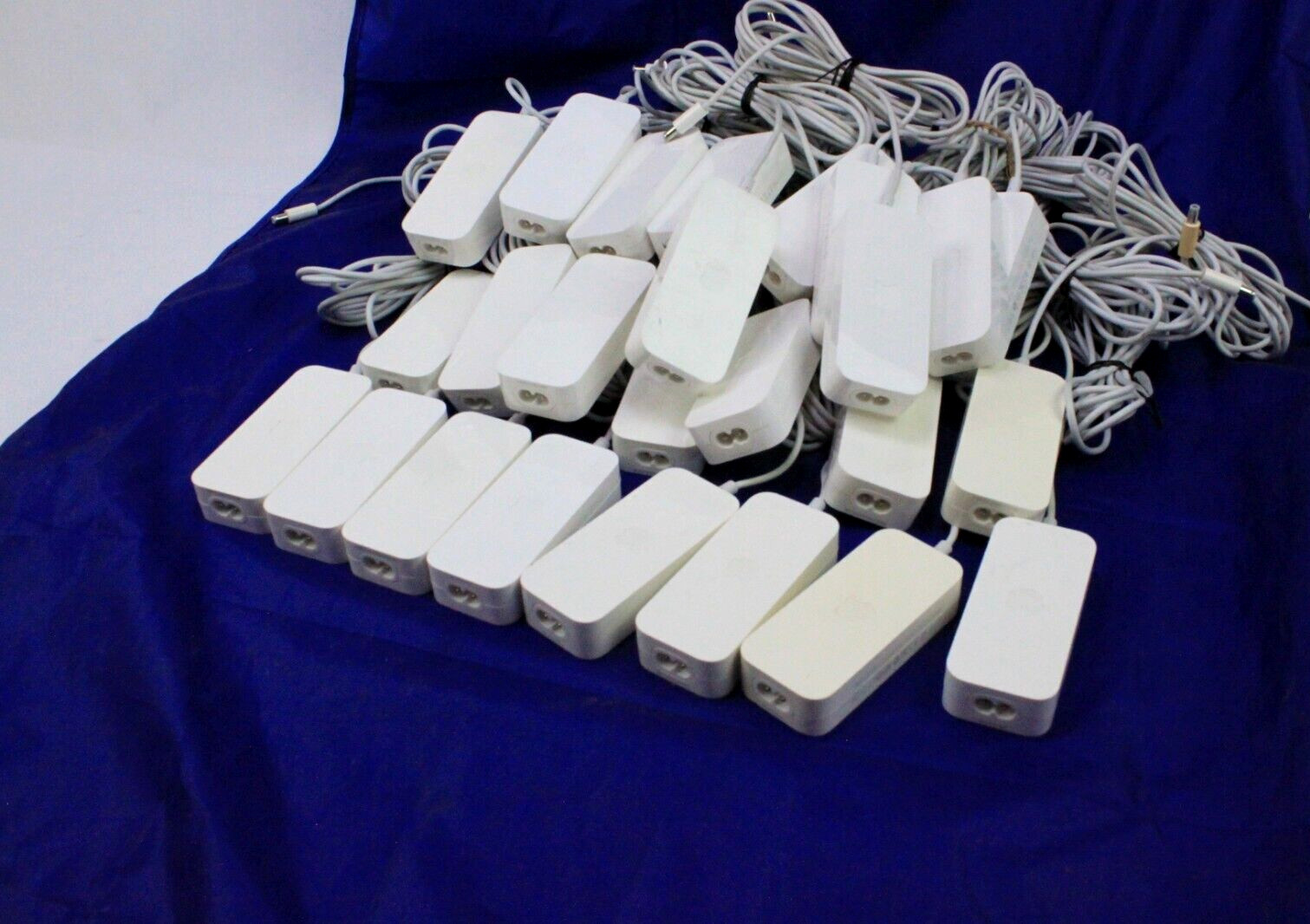 Lot of 31 OEM Apple AirPort Extreme AC Adapter A1202 For A1143 A1301 A1354 A1408
