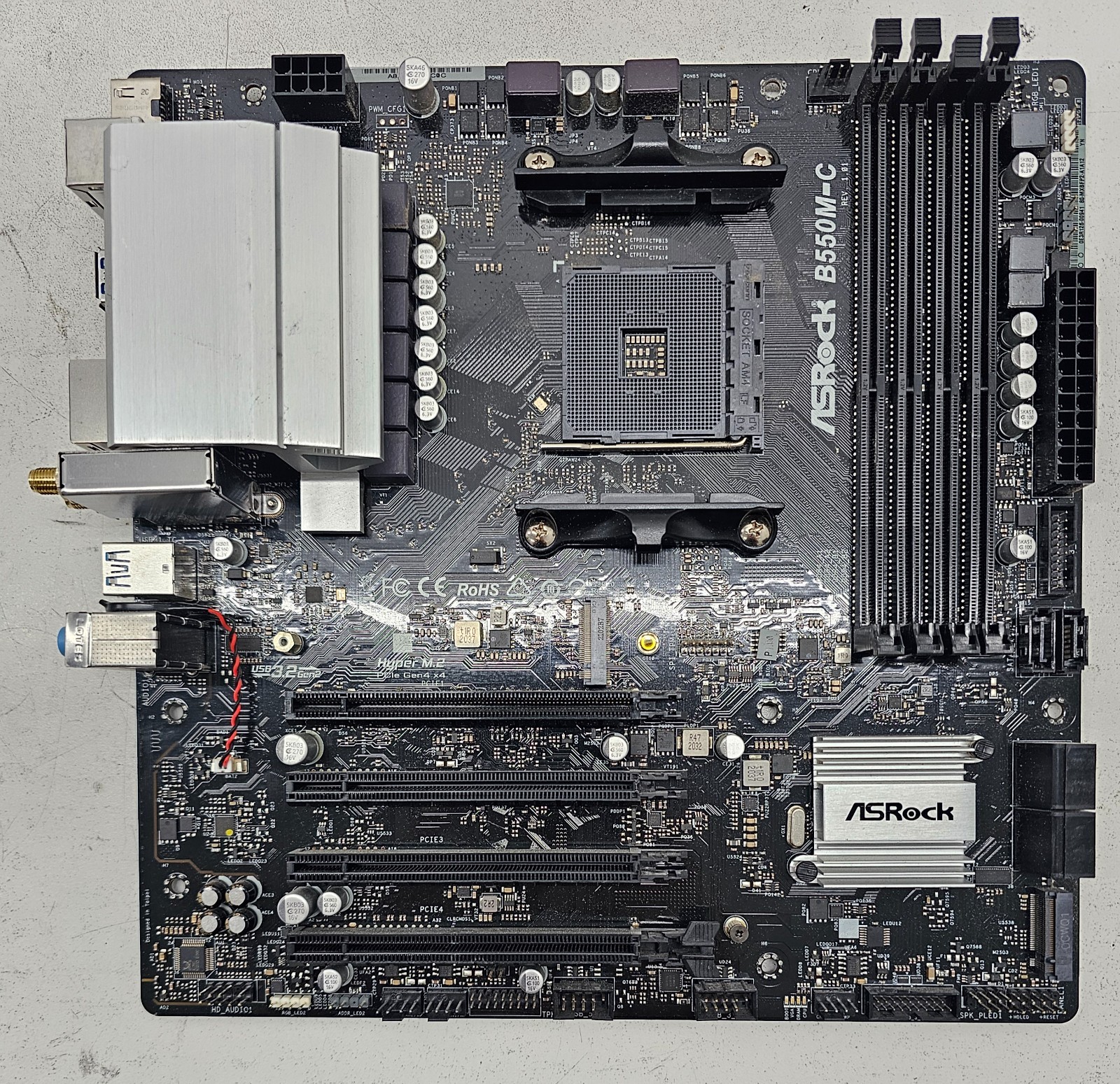 (AS-IS) ASRock B550M-C Socket AM4 AMD DDR4 M-ATX Motherboard (FL)