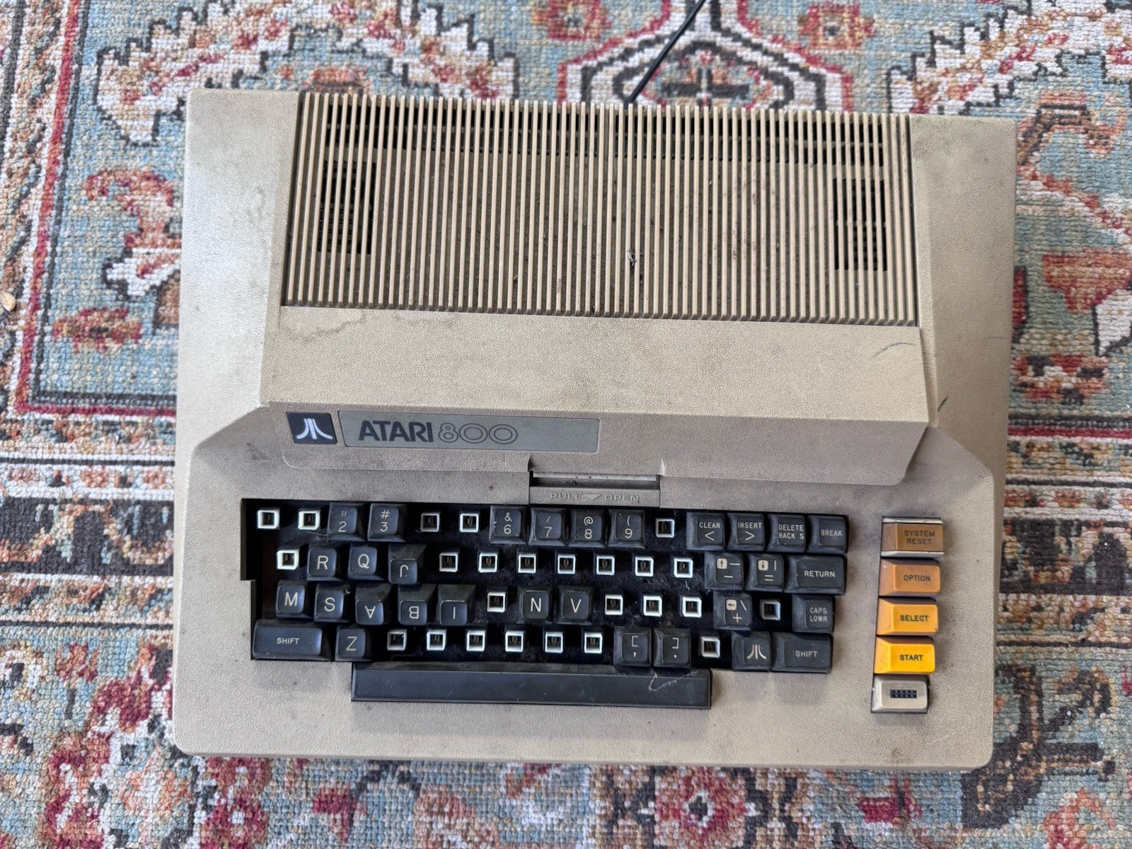 Atari 800 Vintage Home Computer Console System with Keyboard