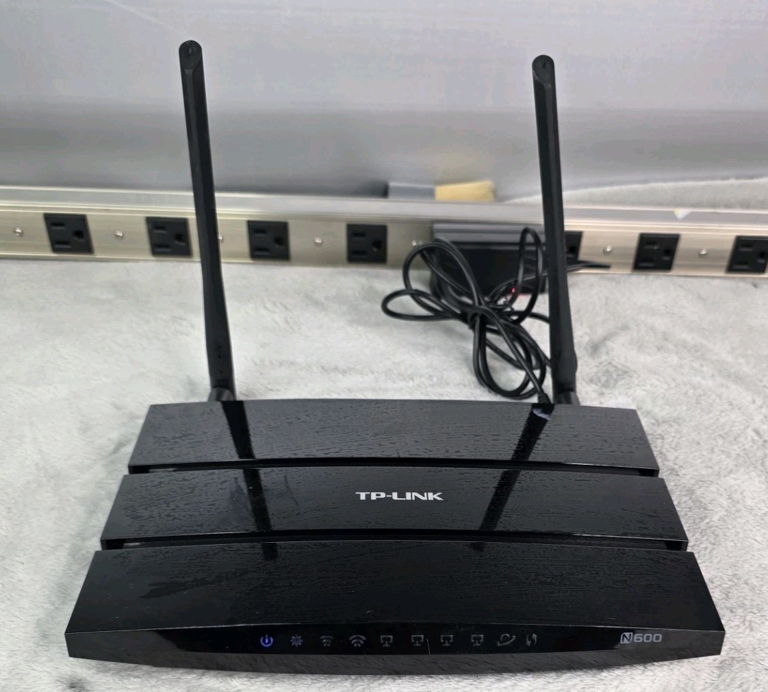 TP-Link TL-WDR3600 N600 Wireless Dual Band Gigabit Router Tested Working