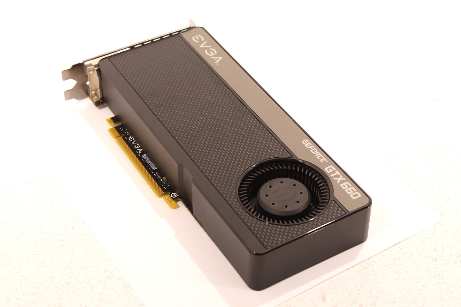 EVGA NVIDIA GeForce GTX 660 2GB GDDR5 PCIe x16 Graphics Card P/N: 02G-P4-2662-KR
