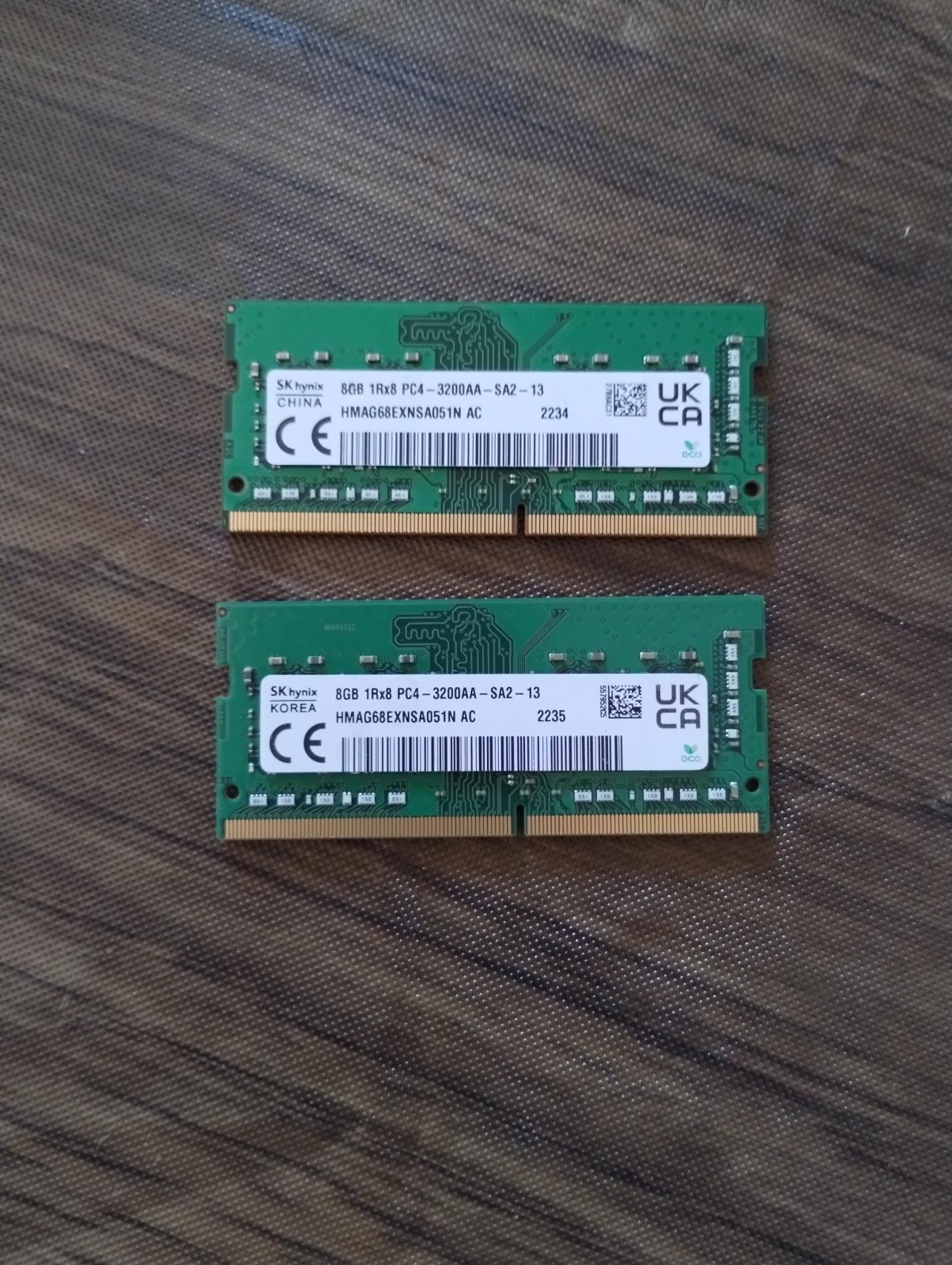 SK Hynix 8GB (8GB x 2) DDR4-3200AA
