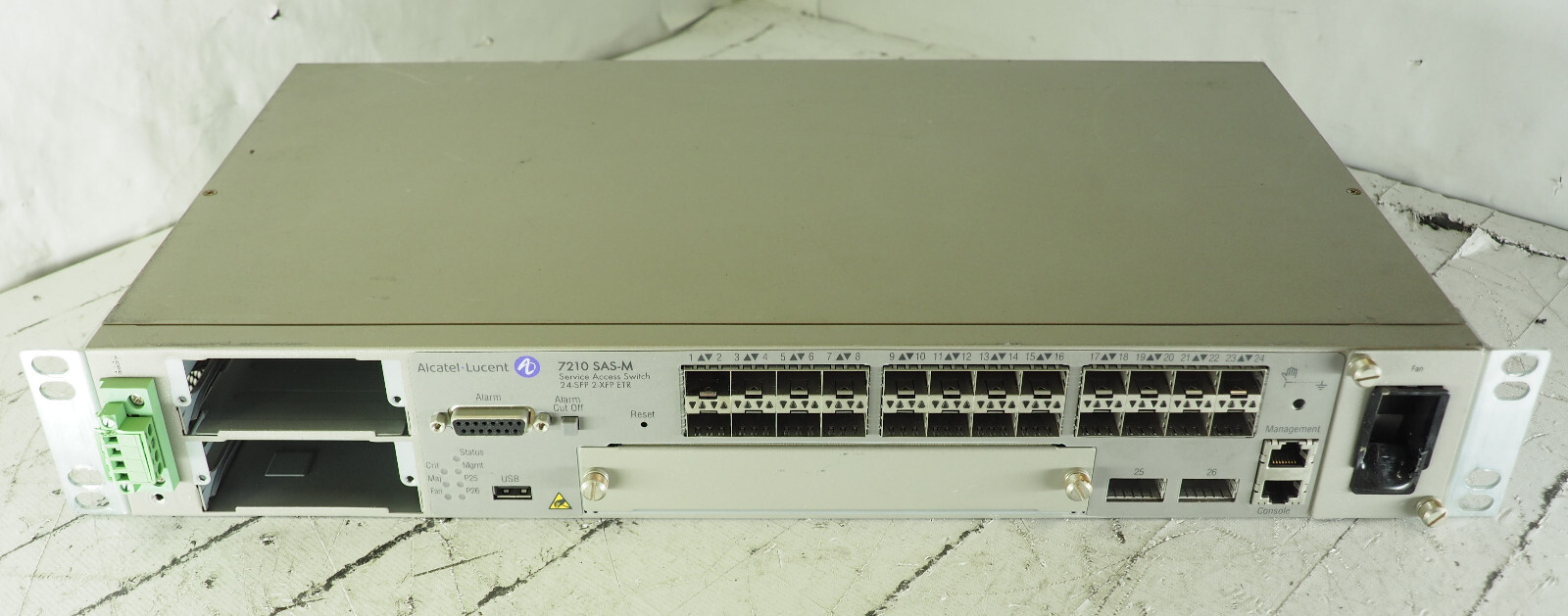 ALCATEL LUCENT 7210 SAS-M 3HE06035AA 24-SFP 2-XFP ETR Service Access Switch