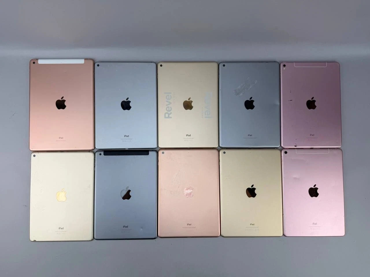 Lot of 10 Apple iPad 3x A1566 2x A1893 2x A1674 1x A1475 1x A2200 1x 1822