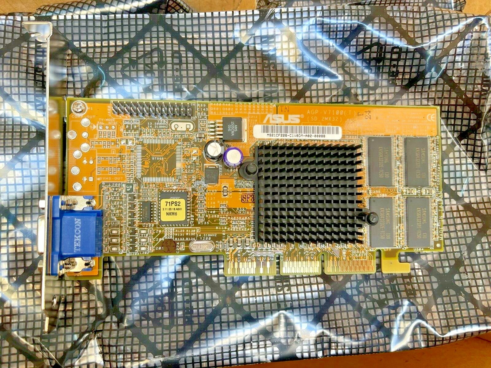 RARE NEW VINTAGE ASUS AGP-V7100(T) NVIDIA GEFORCE2  AGP 32 MB VGA CARD MXB39
