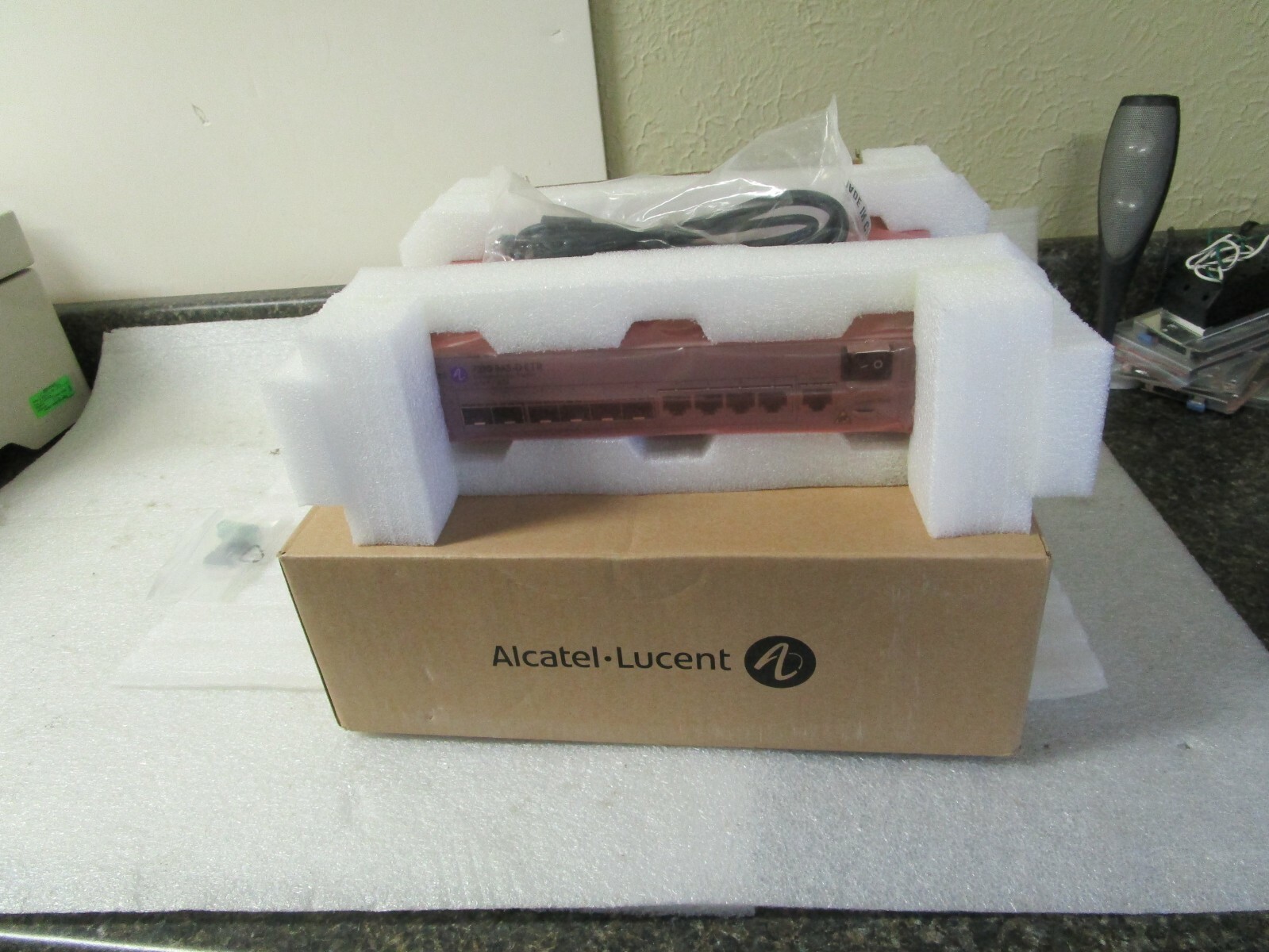Brand New Alcatel Lucent 7210 SAS-D Switch SYS 7210 SAS-D 6F4T ETR +24V DC