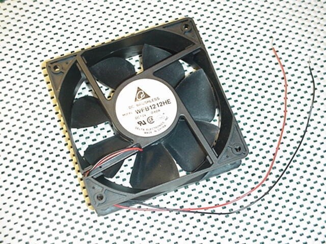 Delta Electronics 120x120 mm Fan 12V DC WFB1212HE NEW