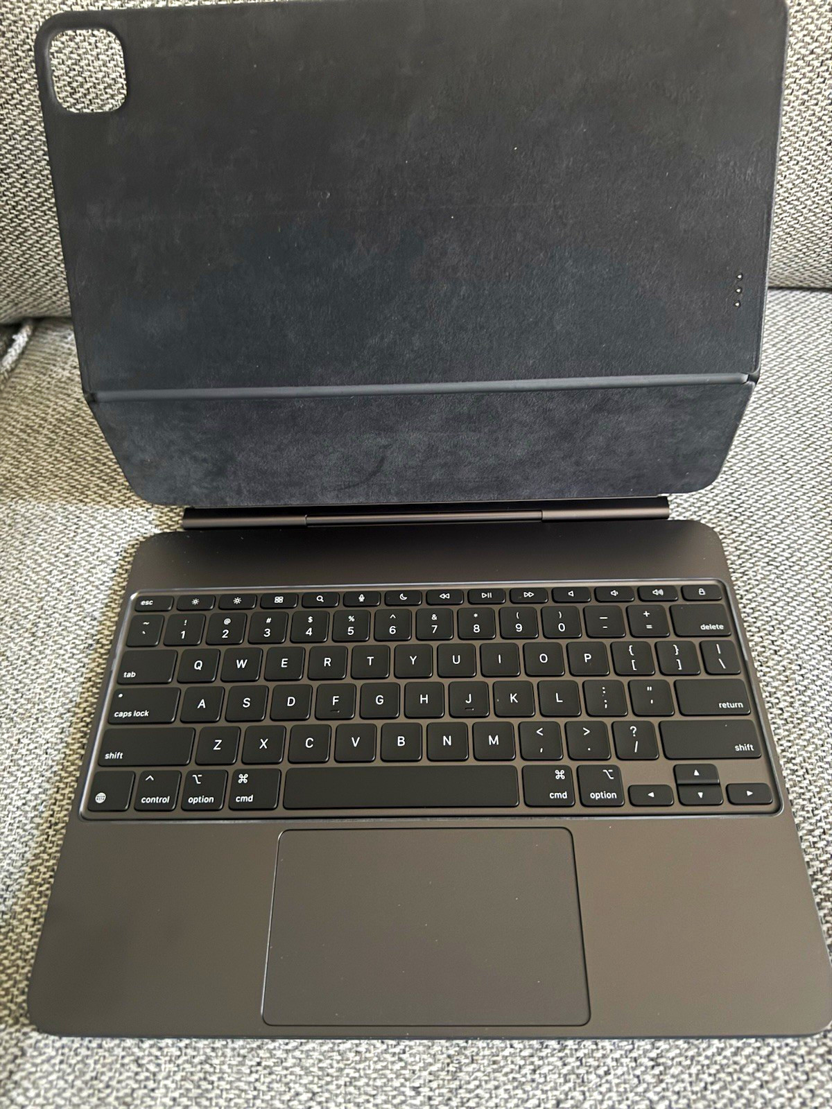Apple Magic Keyboard Folio/Case w/ Trackpad, Magnetic Stand, Black for iPad 13”
