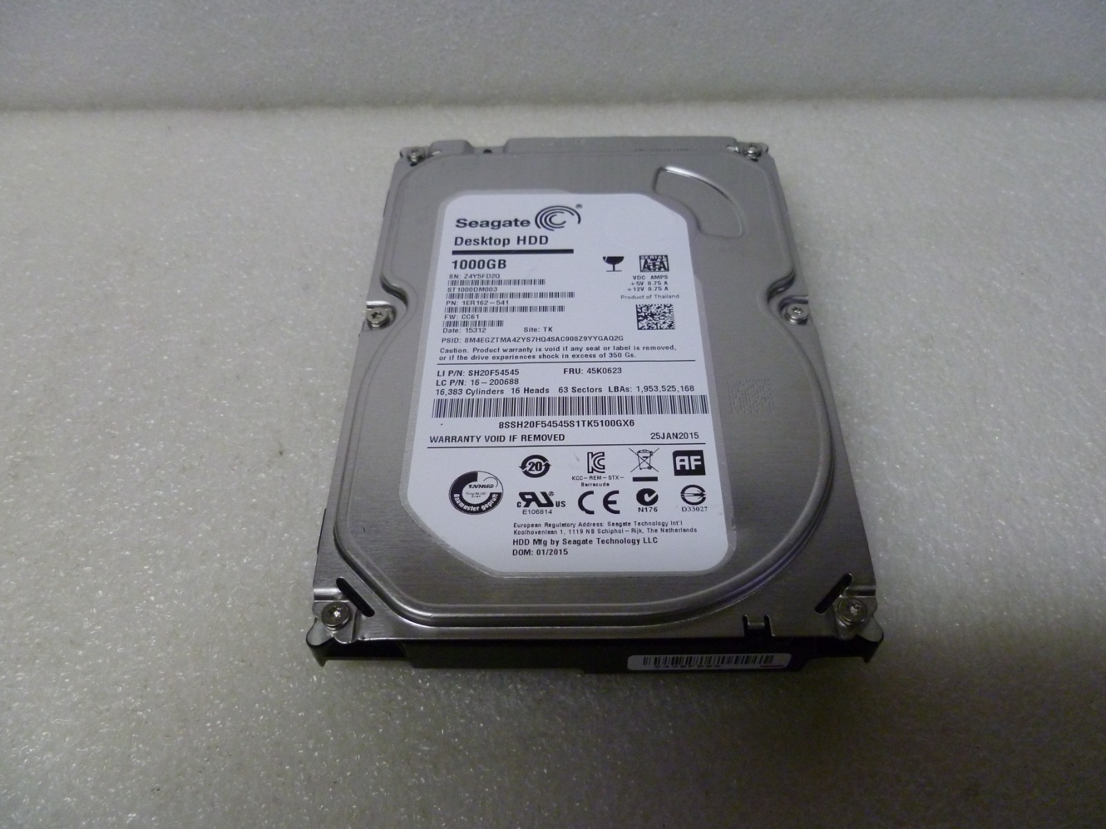 SEAGATE ST1000DM003 1TB SATA HARD DRIVE P/N:1ER162-541 F/W:CC61 FRU:45K0623
