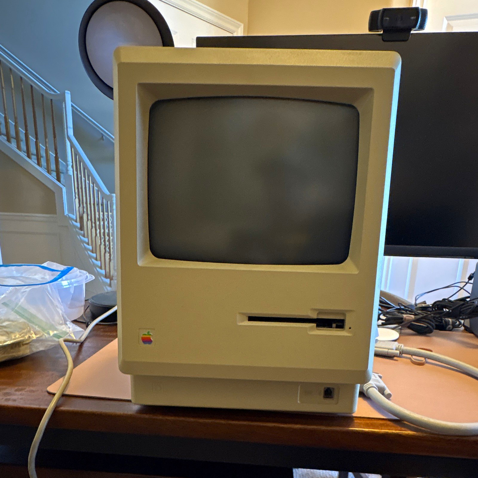 Apple Macintosh Classic M0001 9in CRT 68000 8MHz 1MB 40MB HDD System 6.0.3