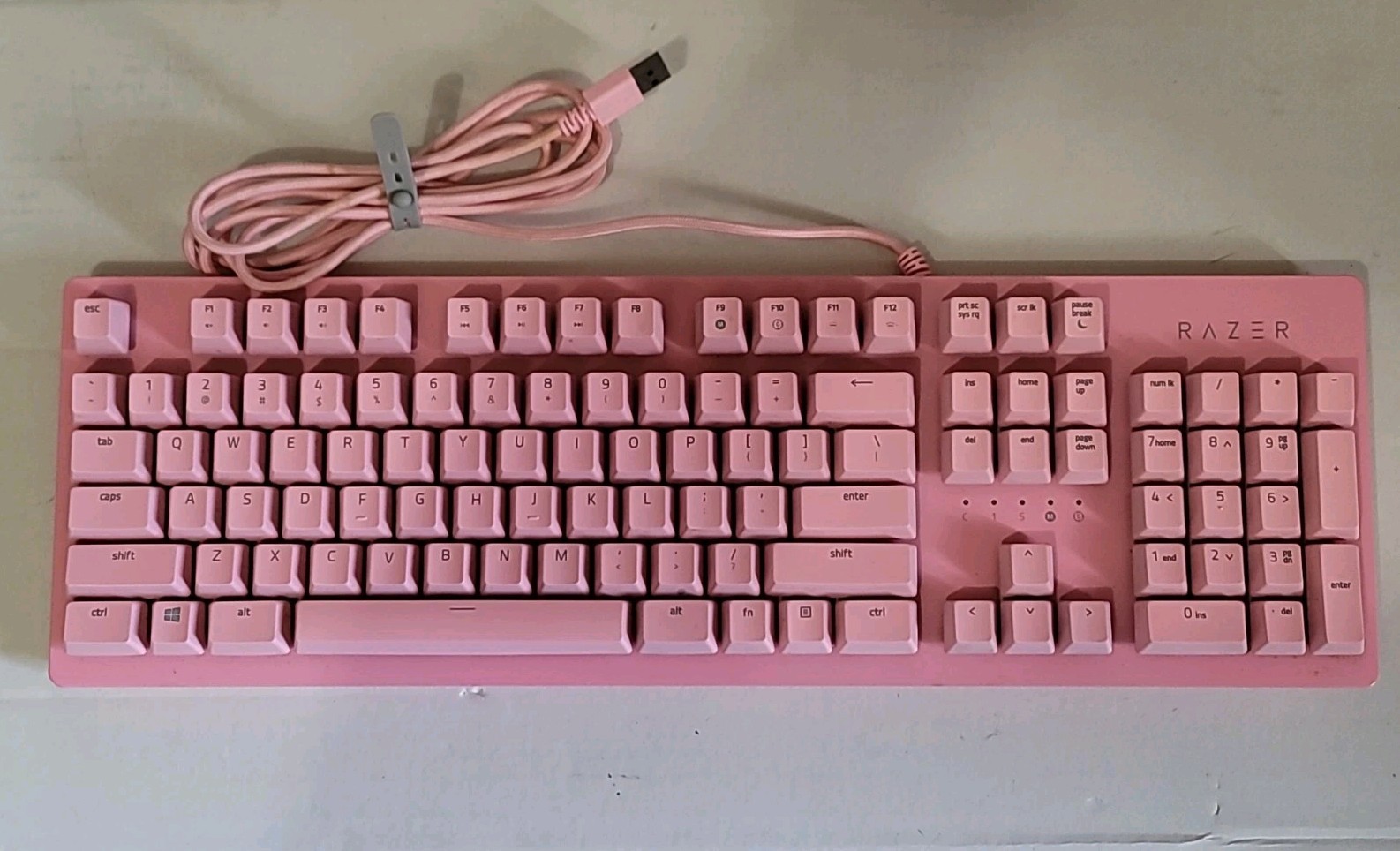 Razer Huntsman Pink Full Size Mechanical Wired USB Gaming Keyboard English Pink