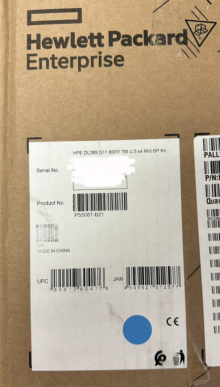 HPE ProLiant DL385 Gen11 Mid-Tray 8SFF Tri-Mode SATA/SAS/NVMe U.3 x4 Kit 8x SFF