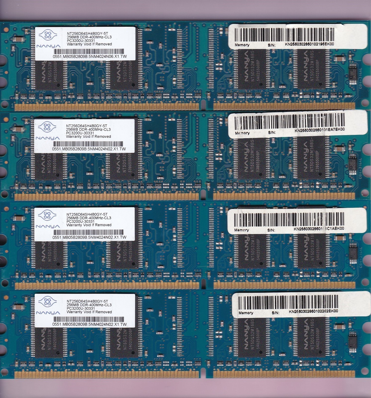 1GB 4x256MB DDR-400 NANYA NT256D64SH4B0GY-5T PC3200 DDR1 Ram Memory Kit Blue