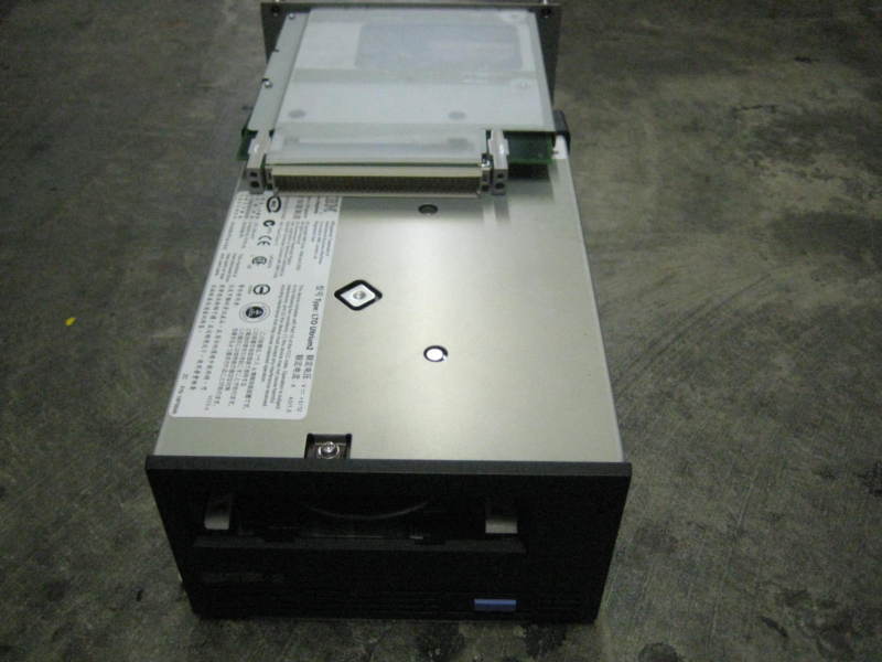 Dell  LTO-2 LTO2 Tape Drive HD004 0HD004 LTO2 SCSI FH for Powervault 132T PV132T