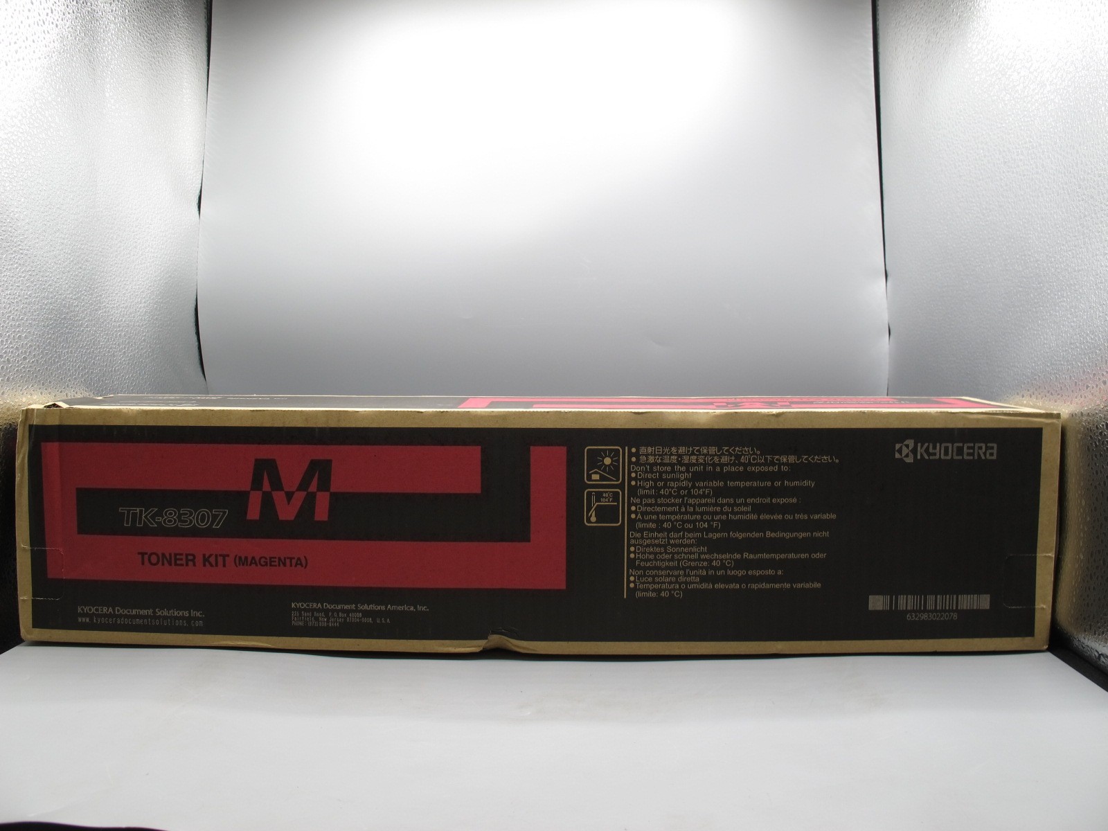Genuine/Sealed Kyocera TK-8307M Toner Cartridge - Magenta (FREE SHIPPING)
