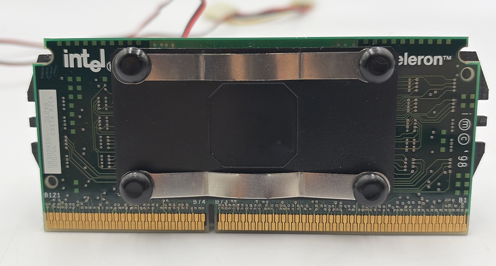 Vintage Intel Celeron 300 SECC 2 CPU 08300455 SL2X8 GOLD Slot 1 Pin Works