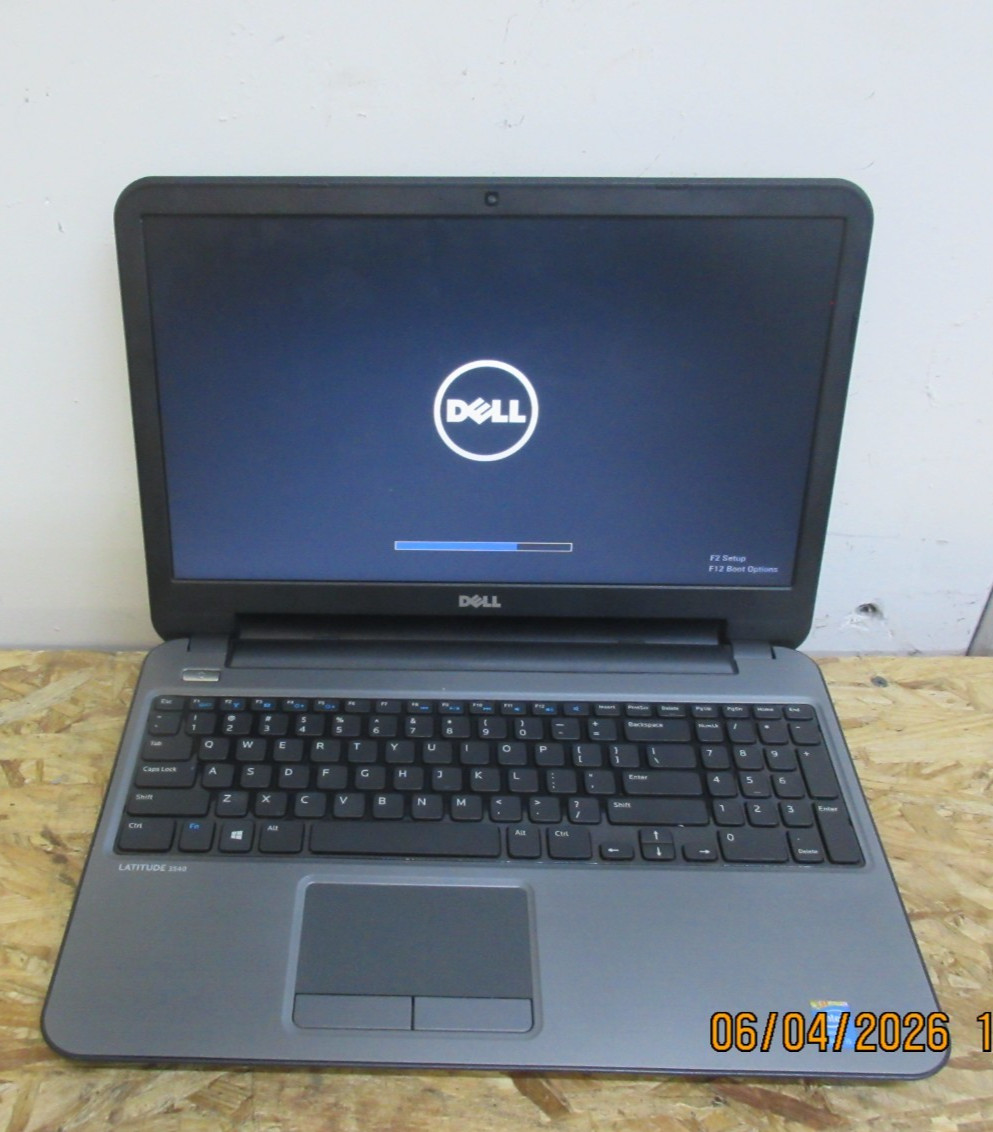 Dell Latitude 15.6" 3540 i5-4300U @ 1.80GHz 8GB RAM 256GB SSD WIN11P LAPTOP.