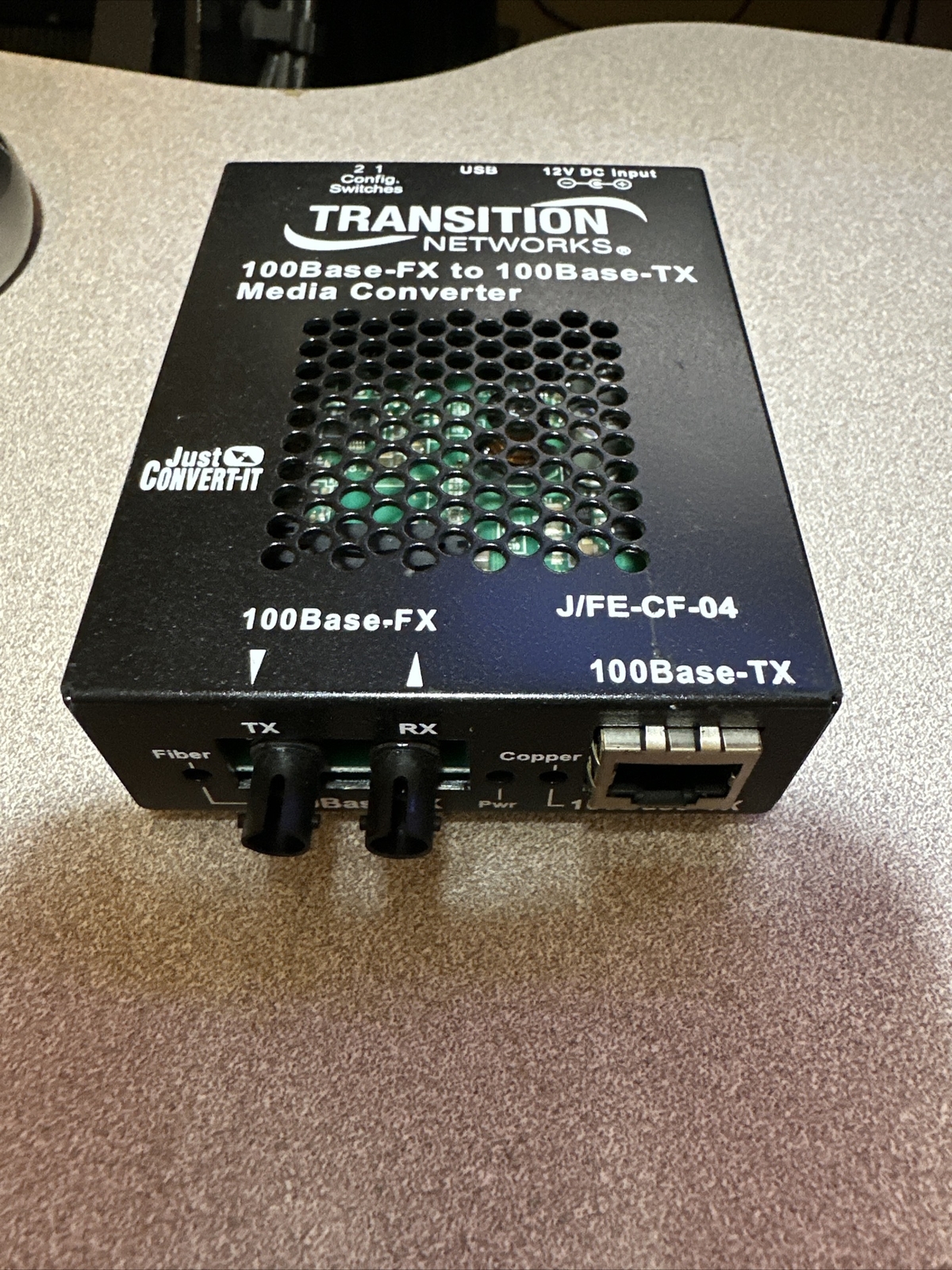 Transition Networks J/FE-CF-04 Media Converter