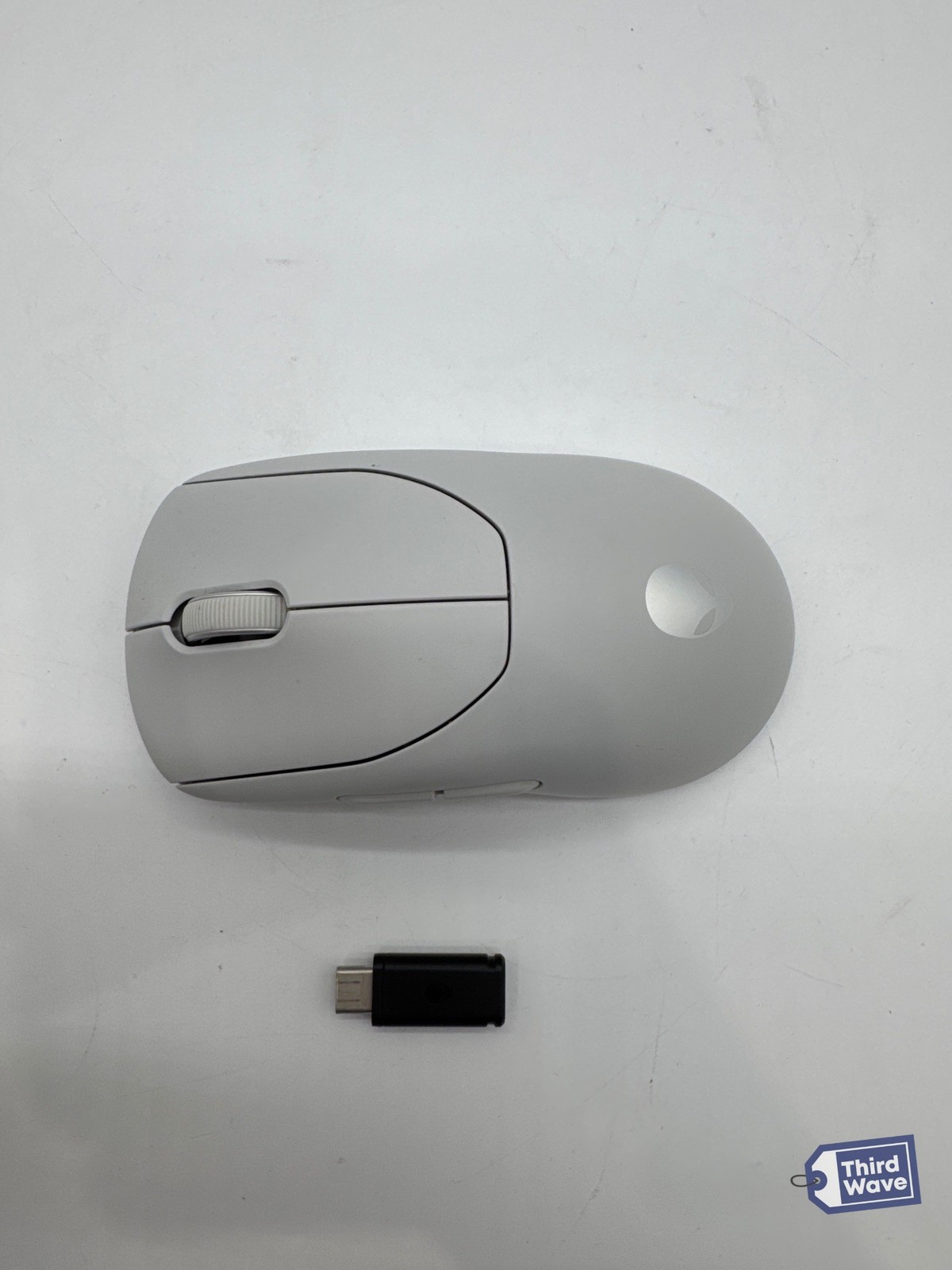 Alienware Pro Wireless Gaming Mouse Optical 6 Button Lunar Light 4GH7N