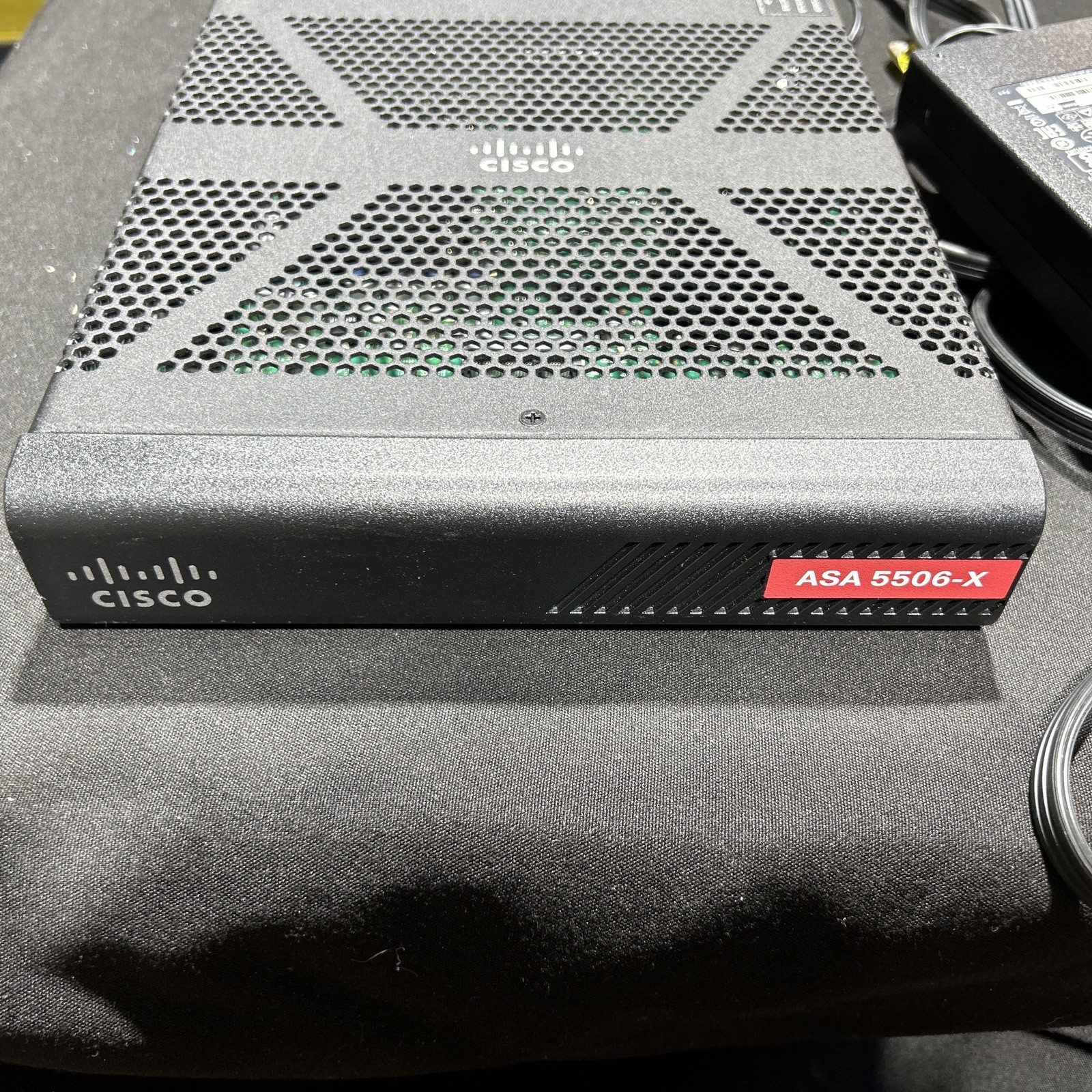 CISCO ASA5506-X Firewall -  W/Adapter Power.