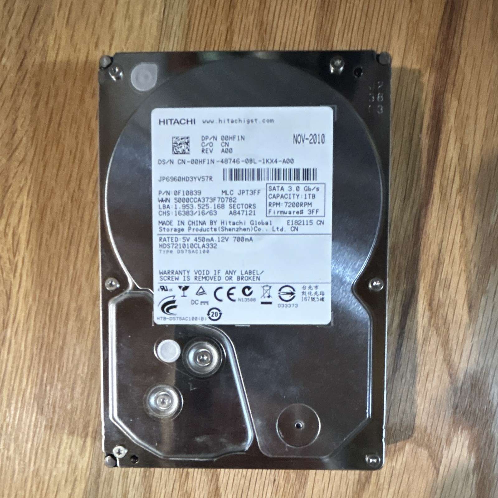 Hitachi Deskstar 1TB 7200RPM 32MB 3.5" SATA I Internal HDD HDS721010CLA332