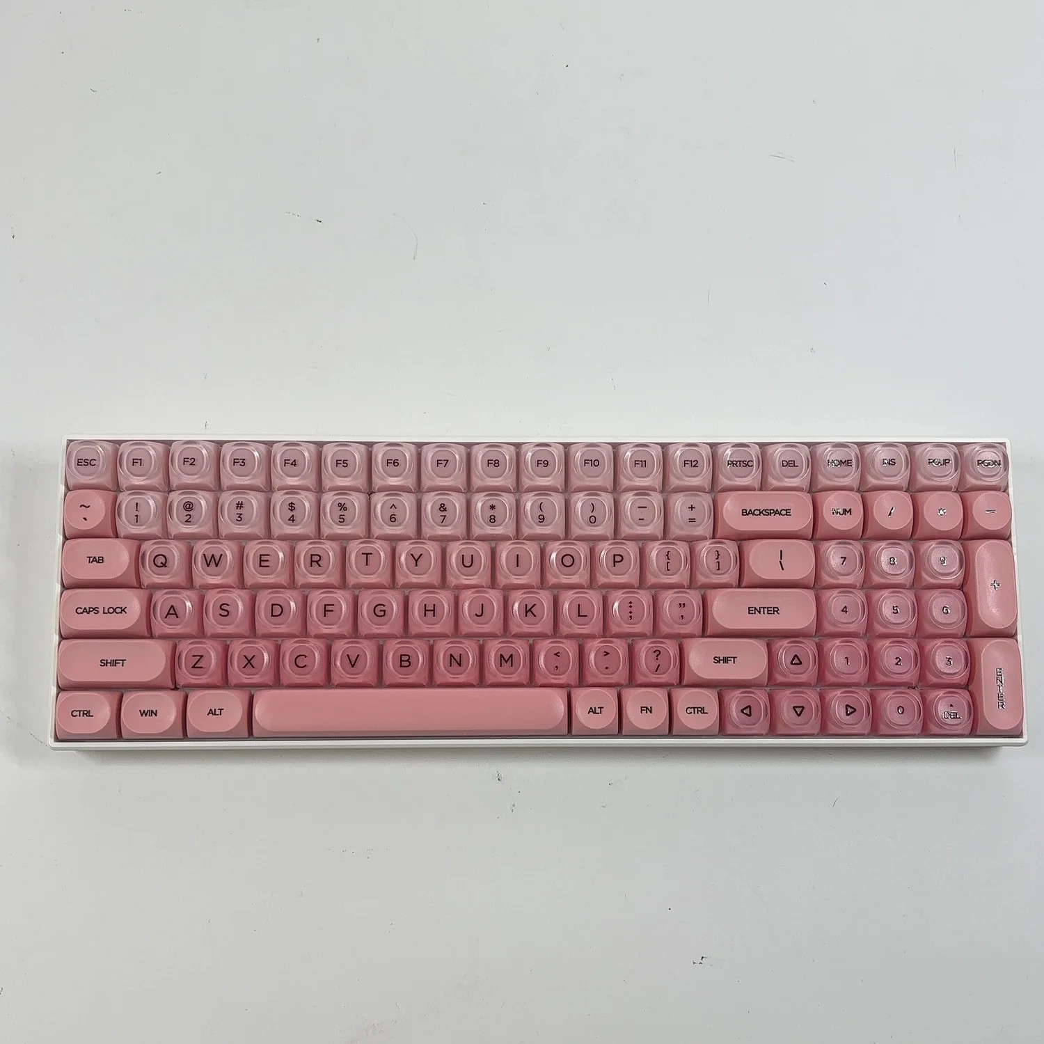 Zornher ZH100 Wireless Keyboard Pink