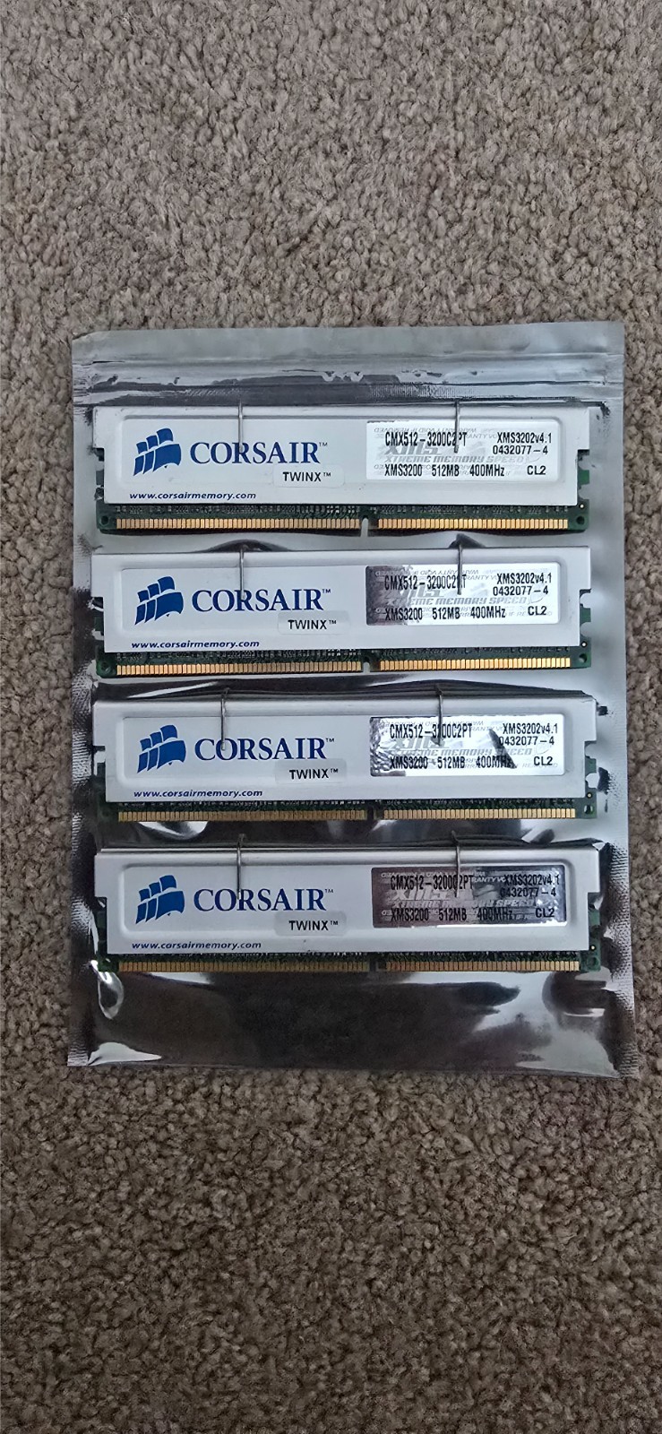 2GB 4x512MB PC-3200 DDR-400 CORSAIR CMX512-3200C2PT XMS3202v4.1
