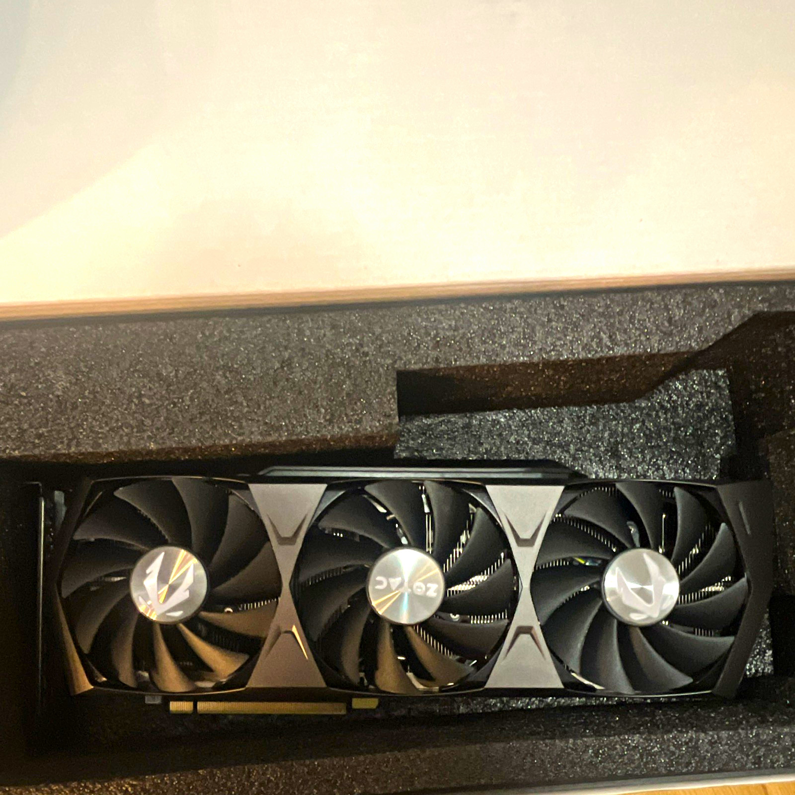 ZOTAC GAMING NVIDIA GeForce RTX Triple Fan 3070 TI 8gb