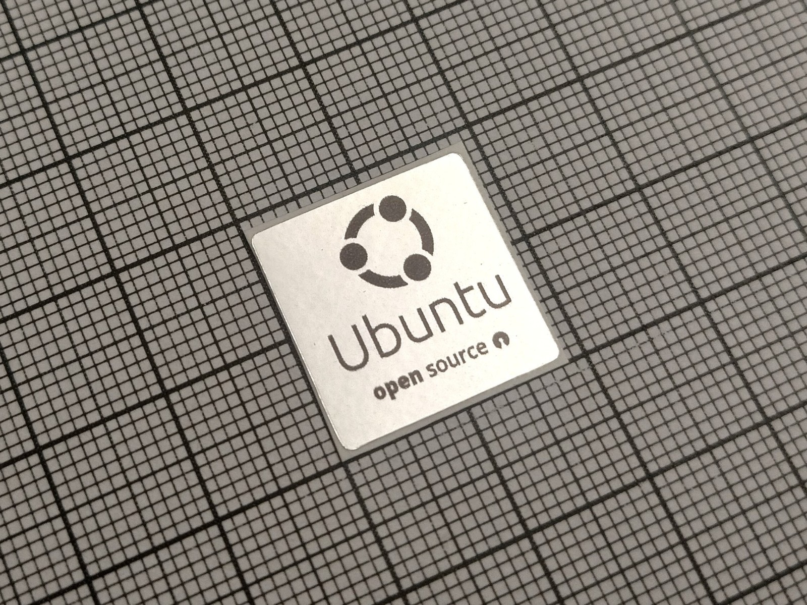 5 x Silver & Black Ubuntu Linux New Logo v1 Stickers For The Computer Case