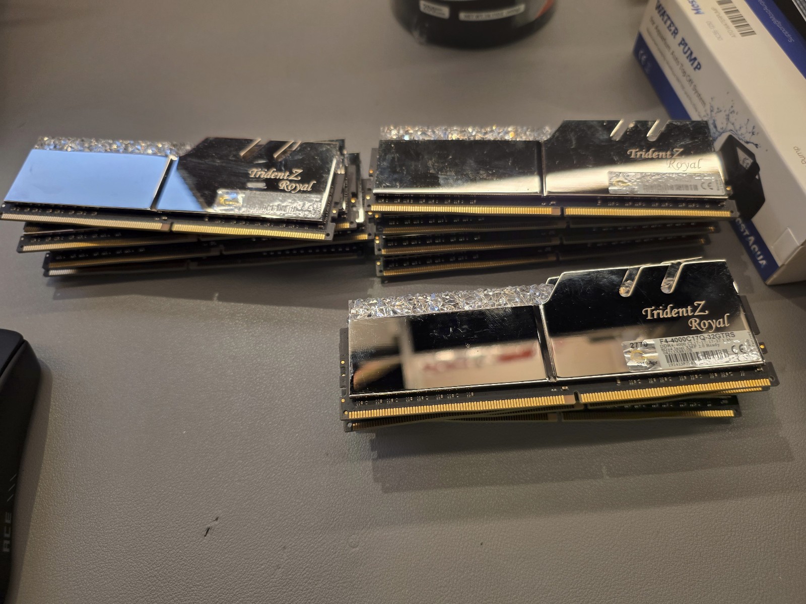 ​G.Skill Trident Z Royal 16GB DDR4 4000 17-17-17-37 Samsung B-Die F4-4000C17D