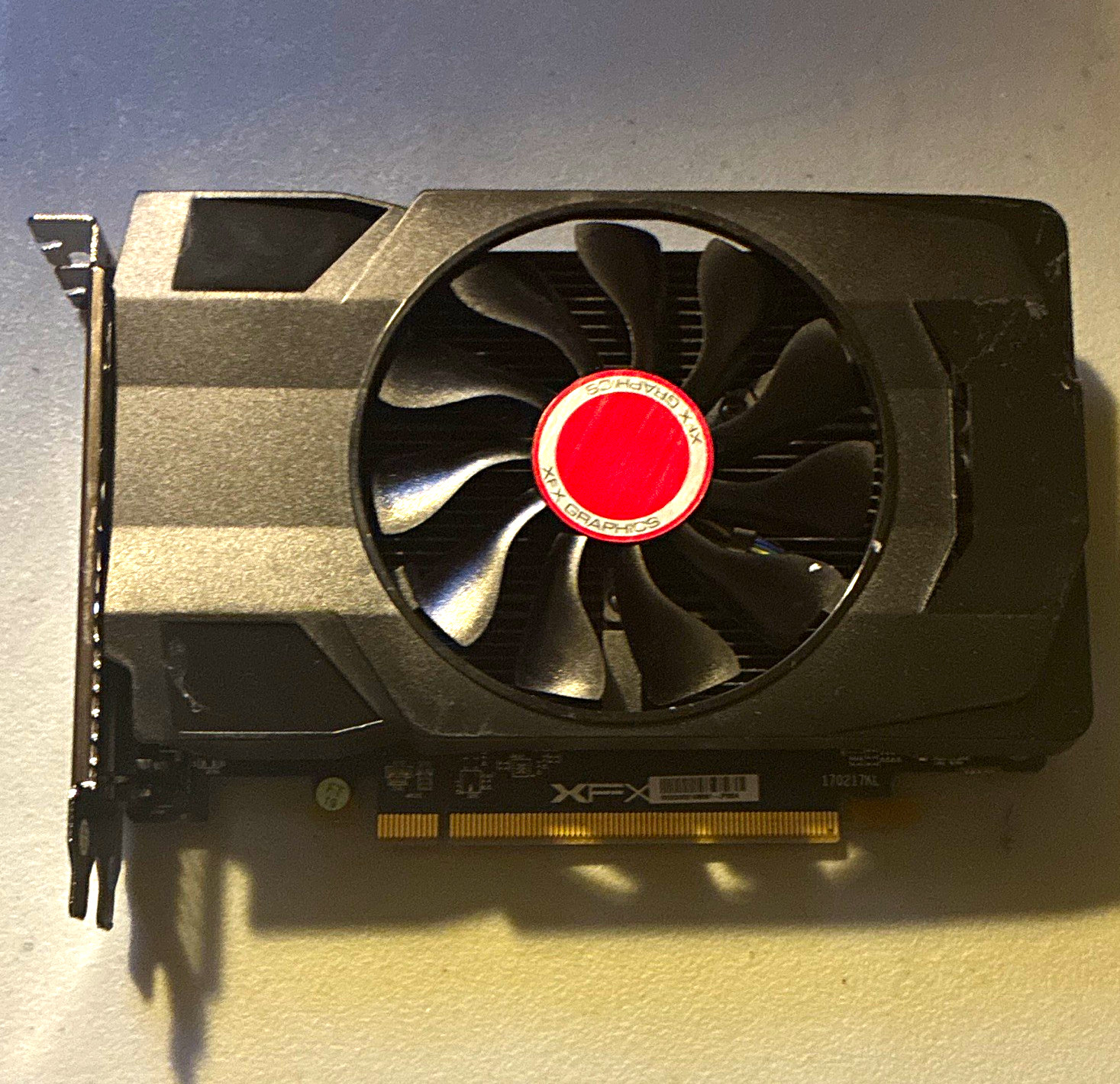 XFX AMD Radeon RX 560 2GB GDDR5 PCIe x16 HDMI DP DVI DirectX 12