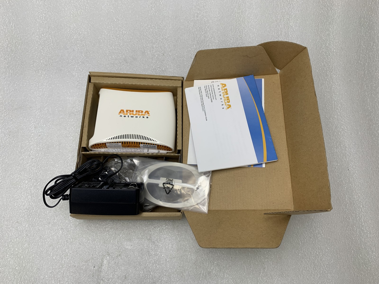 Aruba Networks RAP-3WN-US 2.4G 300MBPS Wired Wireless Remote Access Point NEW