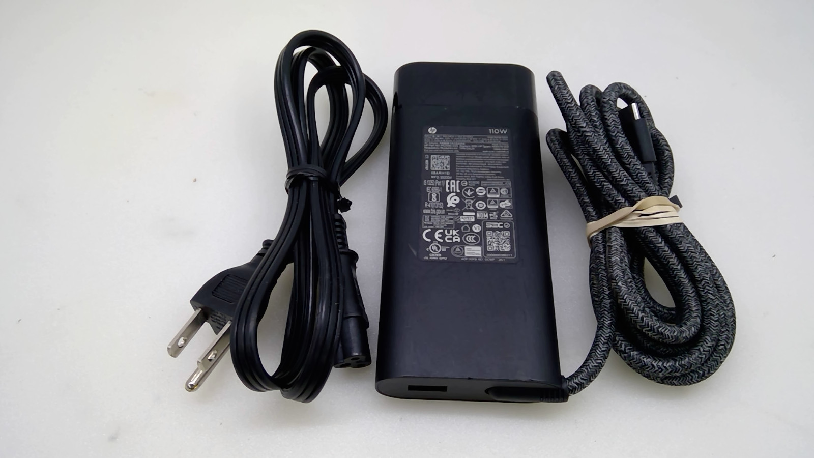 Genuine HP 110W USB-C USB-A AC Adapter N58479-001 M52946-033 TPN-DA24