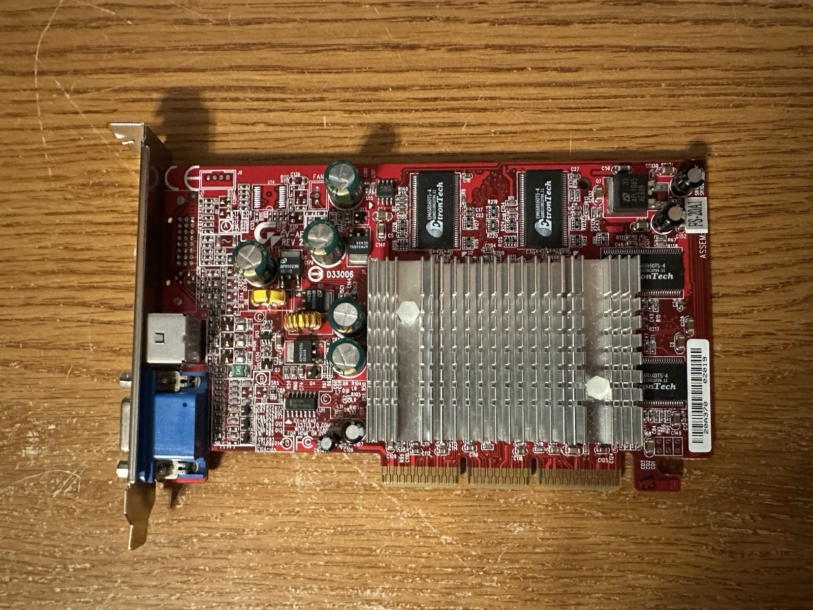 AGP Gigabyte ATI RADEON 9000 PRO 64MB GV-AF64D Graphics Card Retro Gaming
